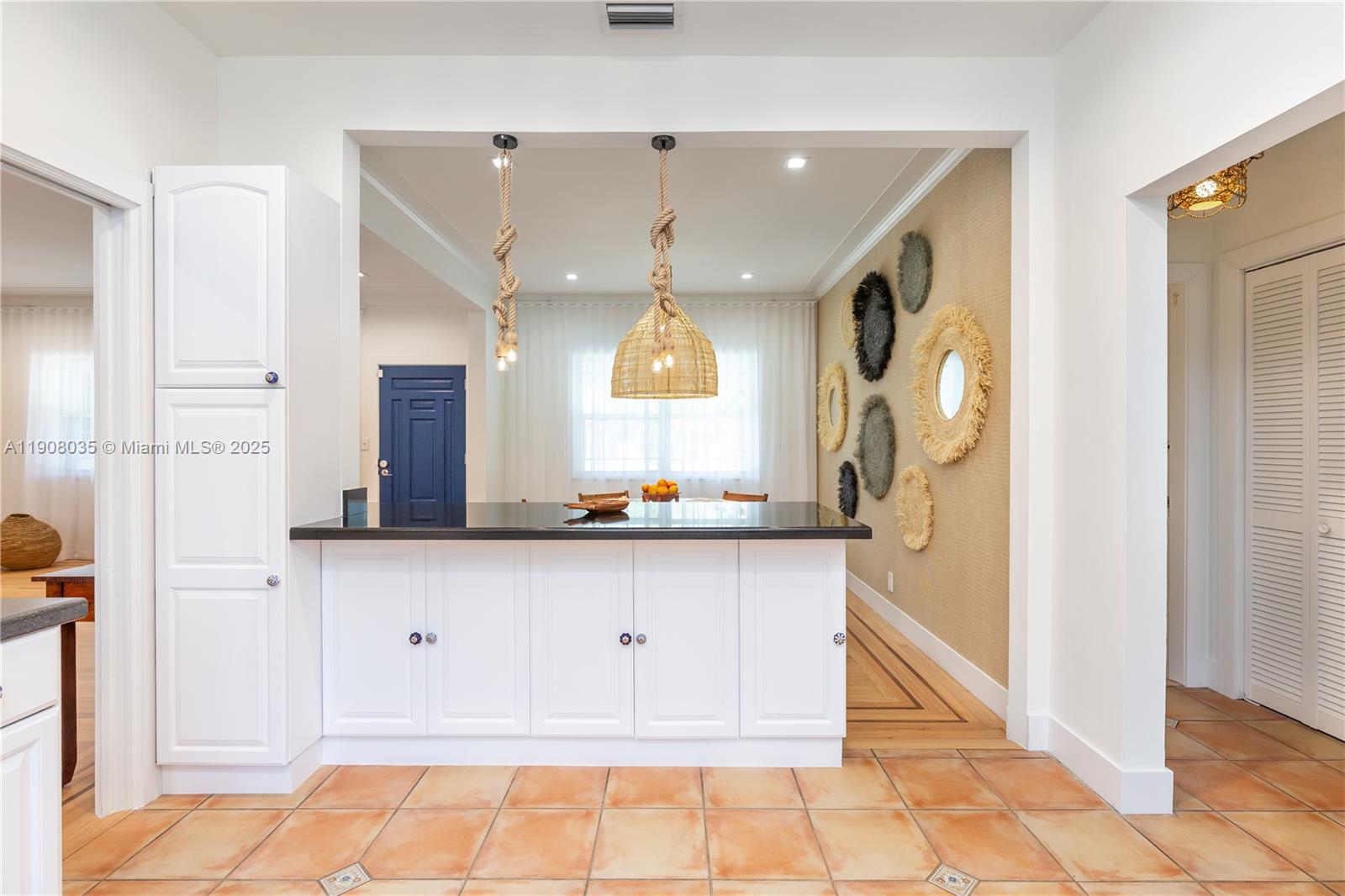 BRICKELL ESTATES - Residential Lease