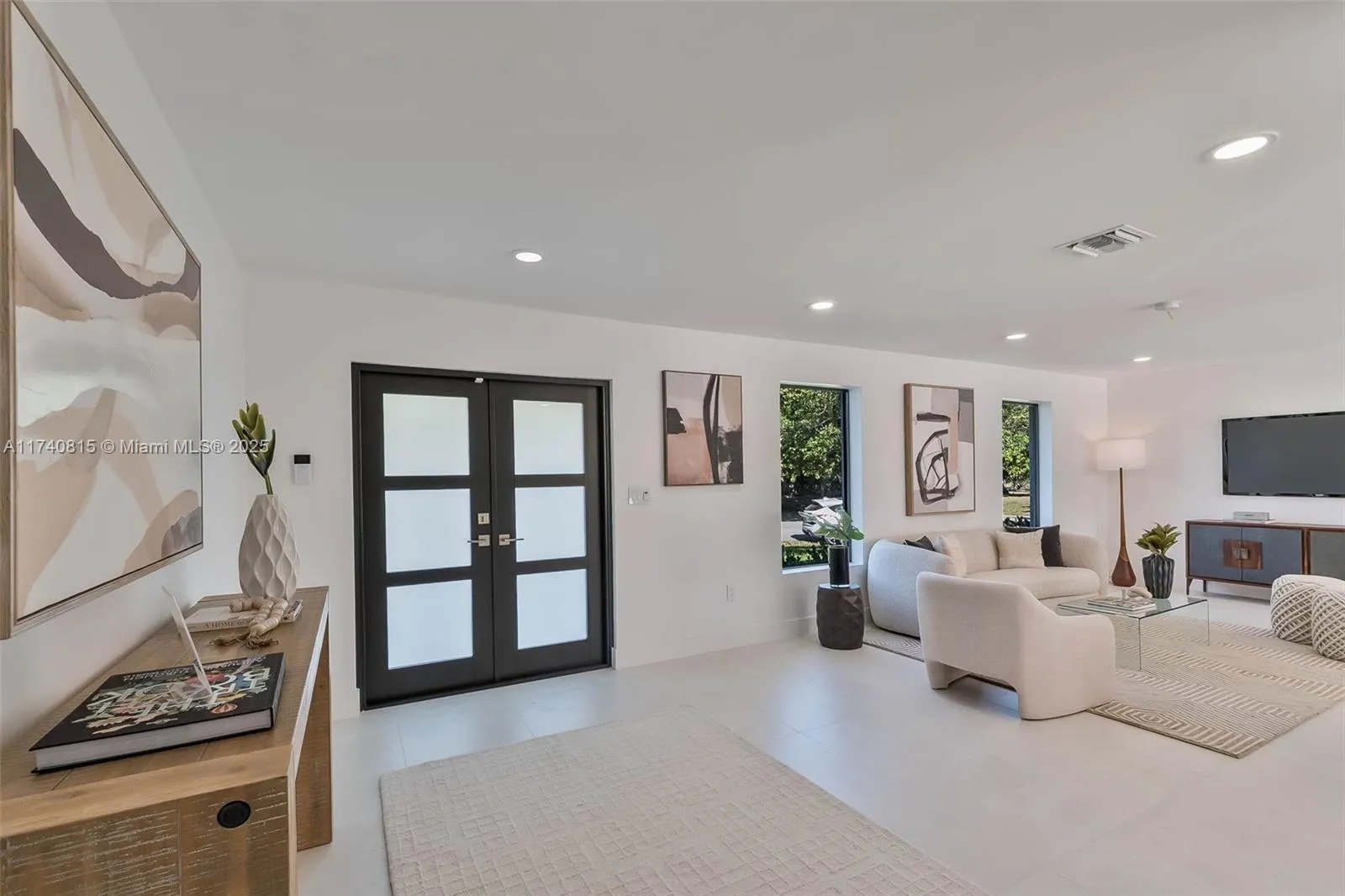 Palmetto Bay, Florida 33158, United States, 4 Bedrooms Bedrooms, ,3 BathroomsBathrooms,Residential,Active,7643