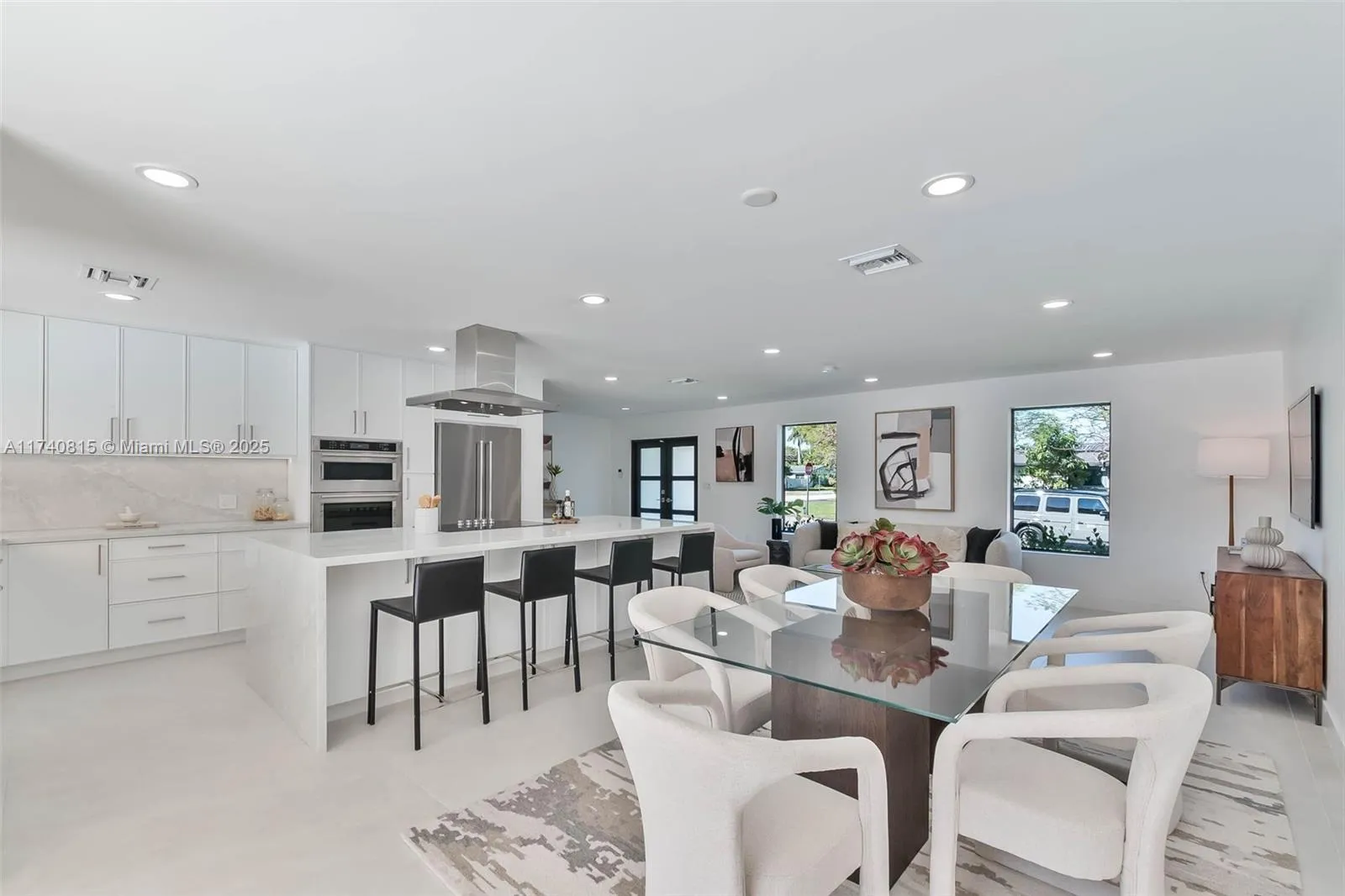 Palmetto Bay, Florida 33158, United States, 4 Bedrooms Bedrooms, ,3 BathroomsBathrooms,Residential,Active,7643