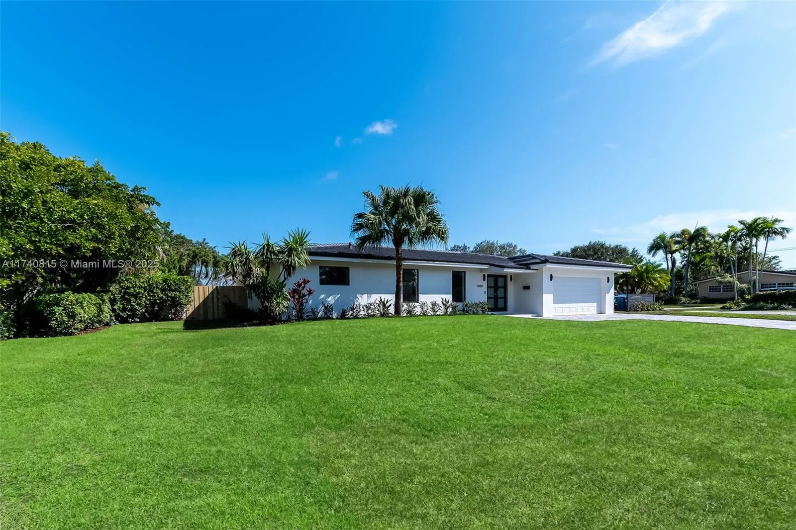 Palmetto Bay, Florida 33158, United States, 4 Bedrooms Bedrooms, ,3 BathroomsBathrooms,Residential,Active,7643