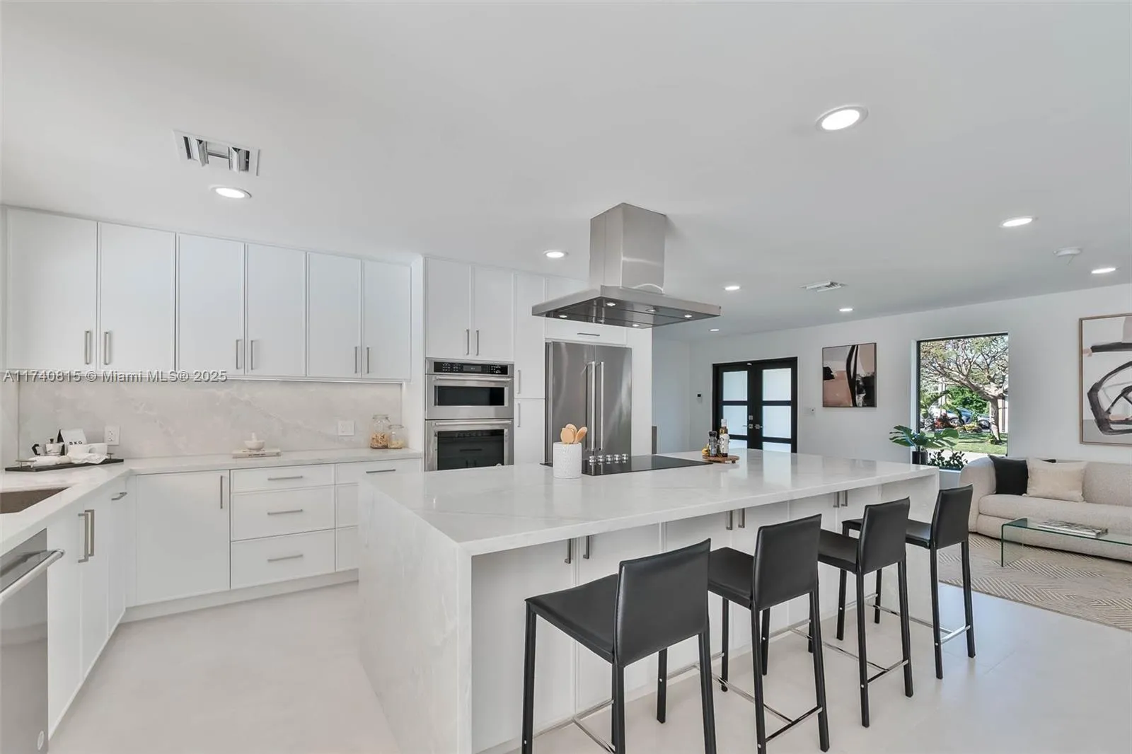 Palmetto Bay, Florida 33158, United States, 4 Bedrooms Bedrooms, ,3 BathroomsBathrooms,Residential,Active,7643