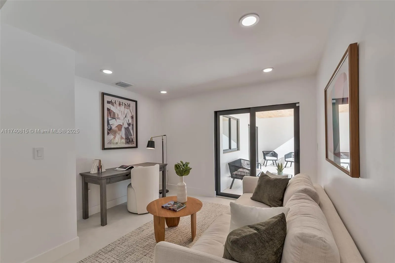 Palmetto Bay, Florida 33158, United States, 4 Bedrooms Bedrooms, ,3 BathroomsBathrooms,Residential,Active,7643