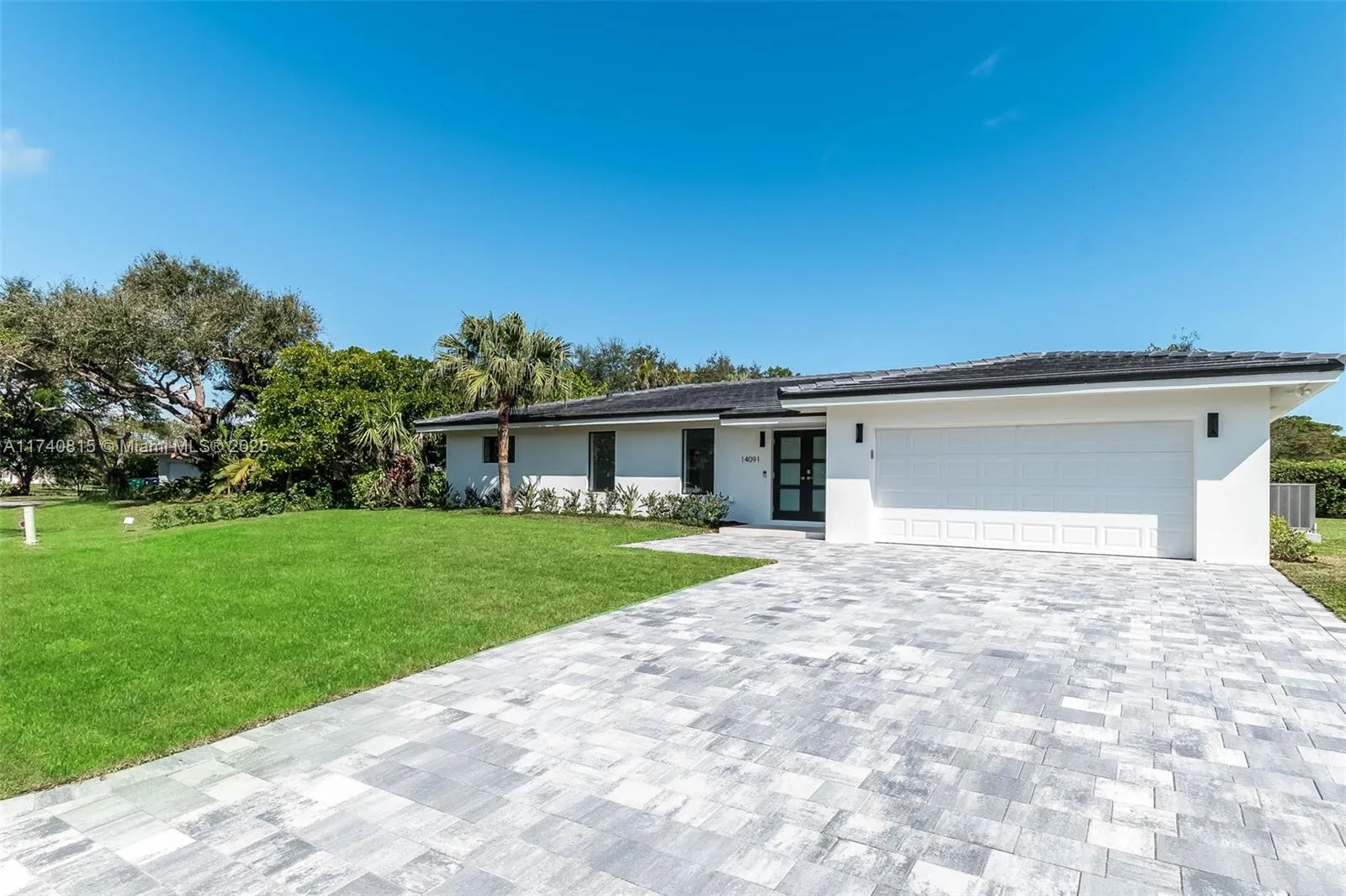 Palmetto Bay, Florida 33158, United States, 4 Bedrooms Bedrooms, ,3 BathroomsBathrooms,Residential,Active,7643