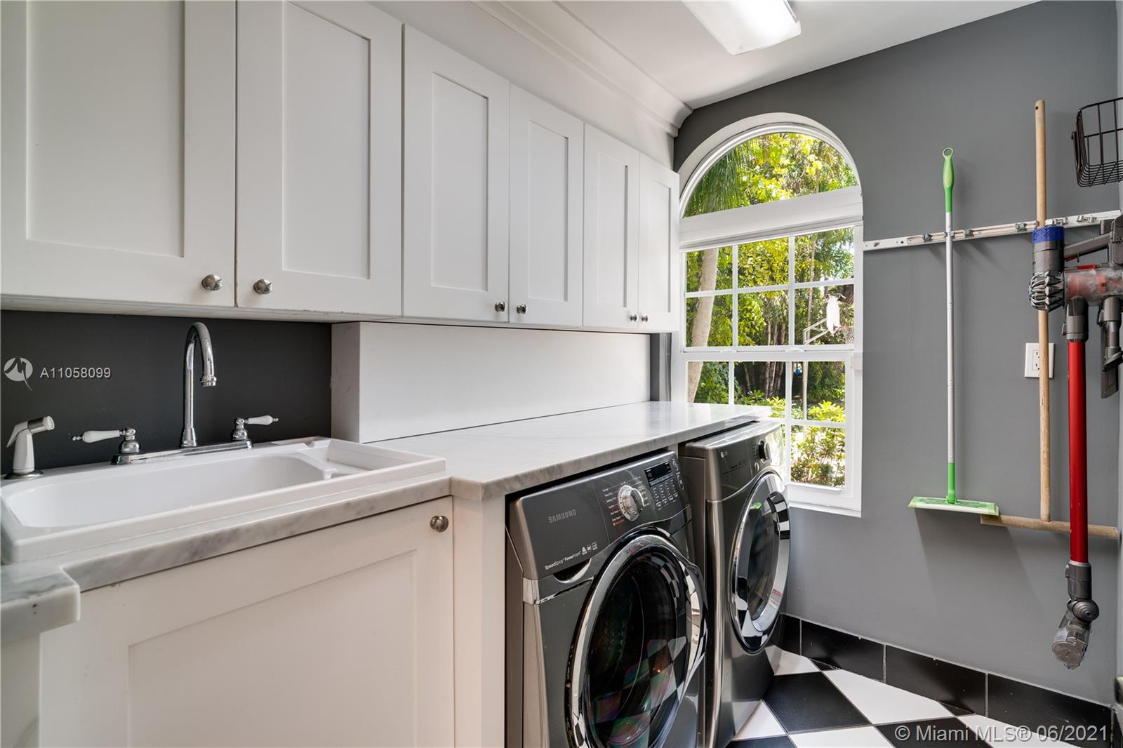 OCEAN VIEW - Residential