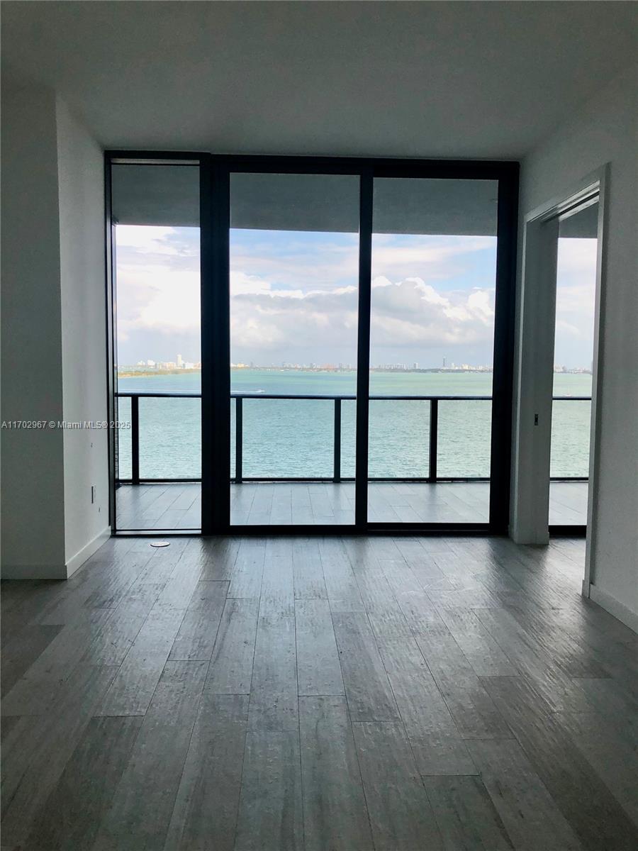 GRAN PARAISO CONDO - Residential