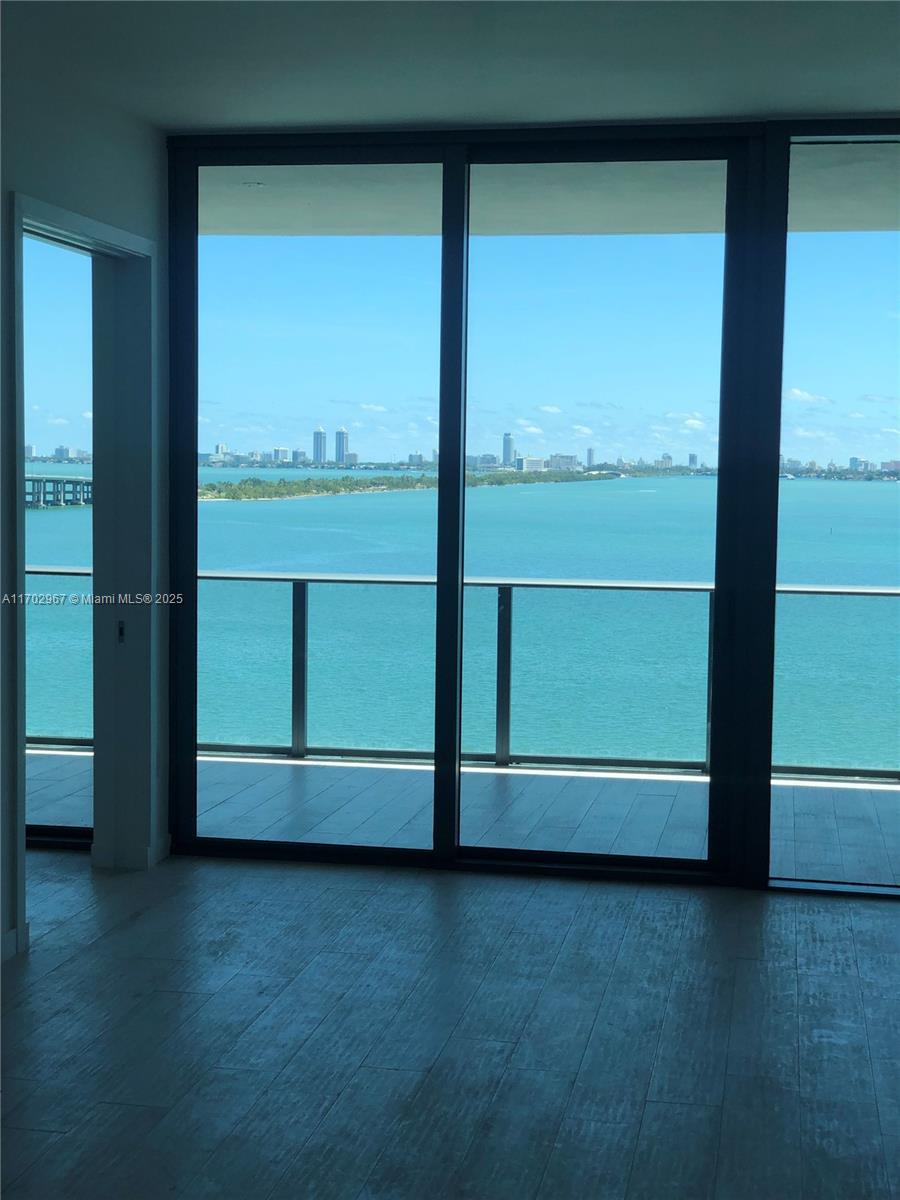 GRAN PARAISO CONDO - Residential