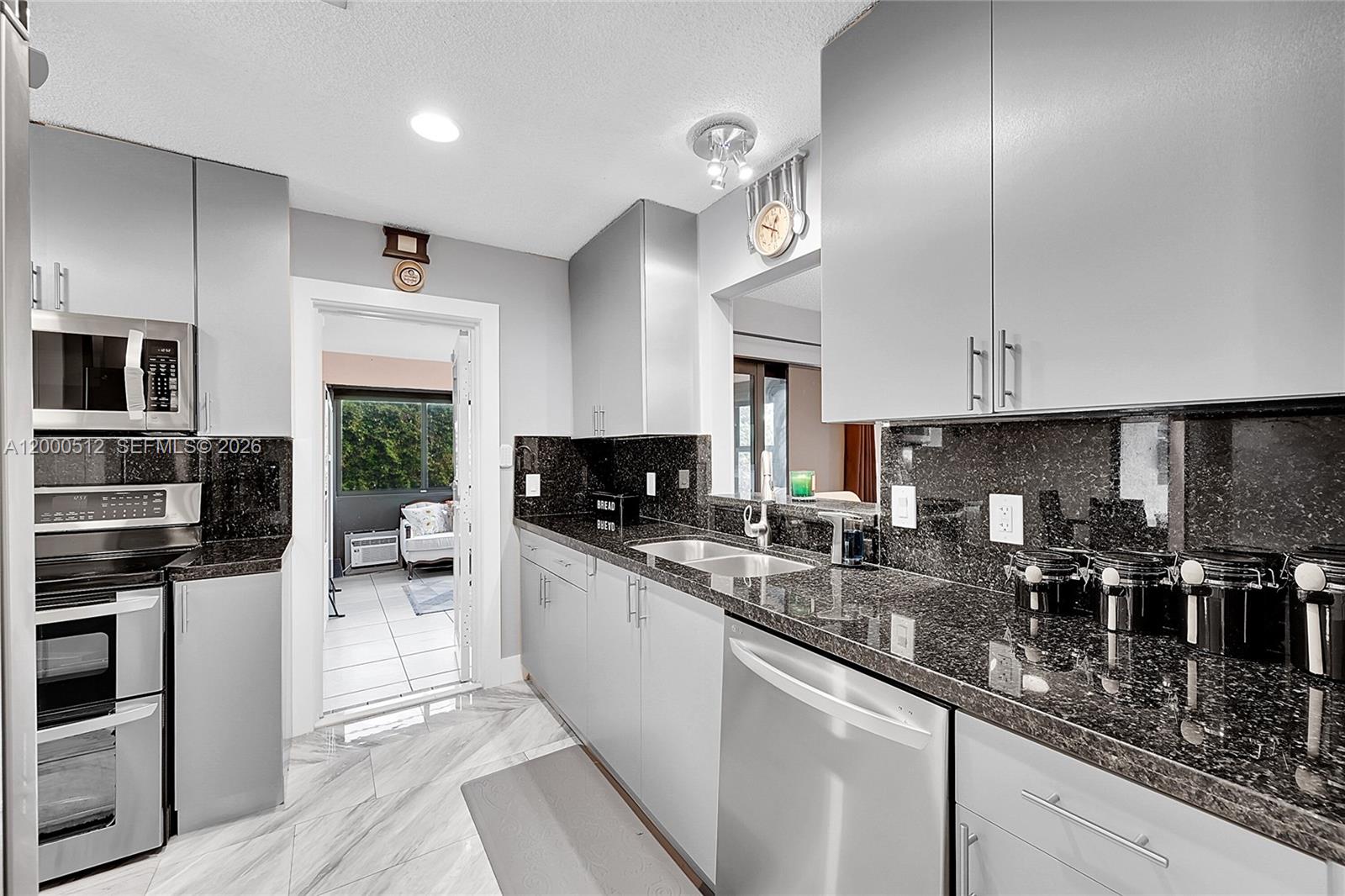 VILLAGES OF ORIOLE BONAIRE - Residential