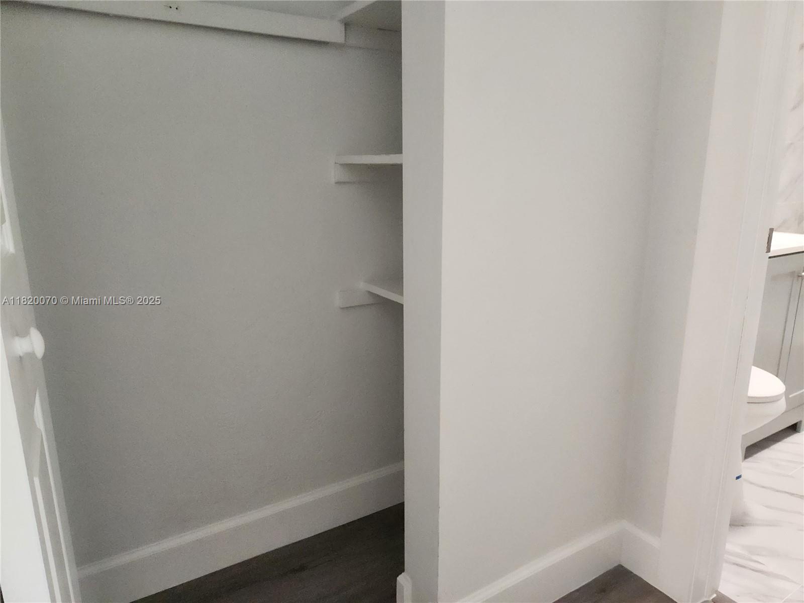 MARSEILLES DECO CONDO - Residential