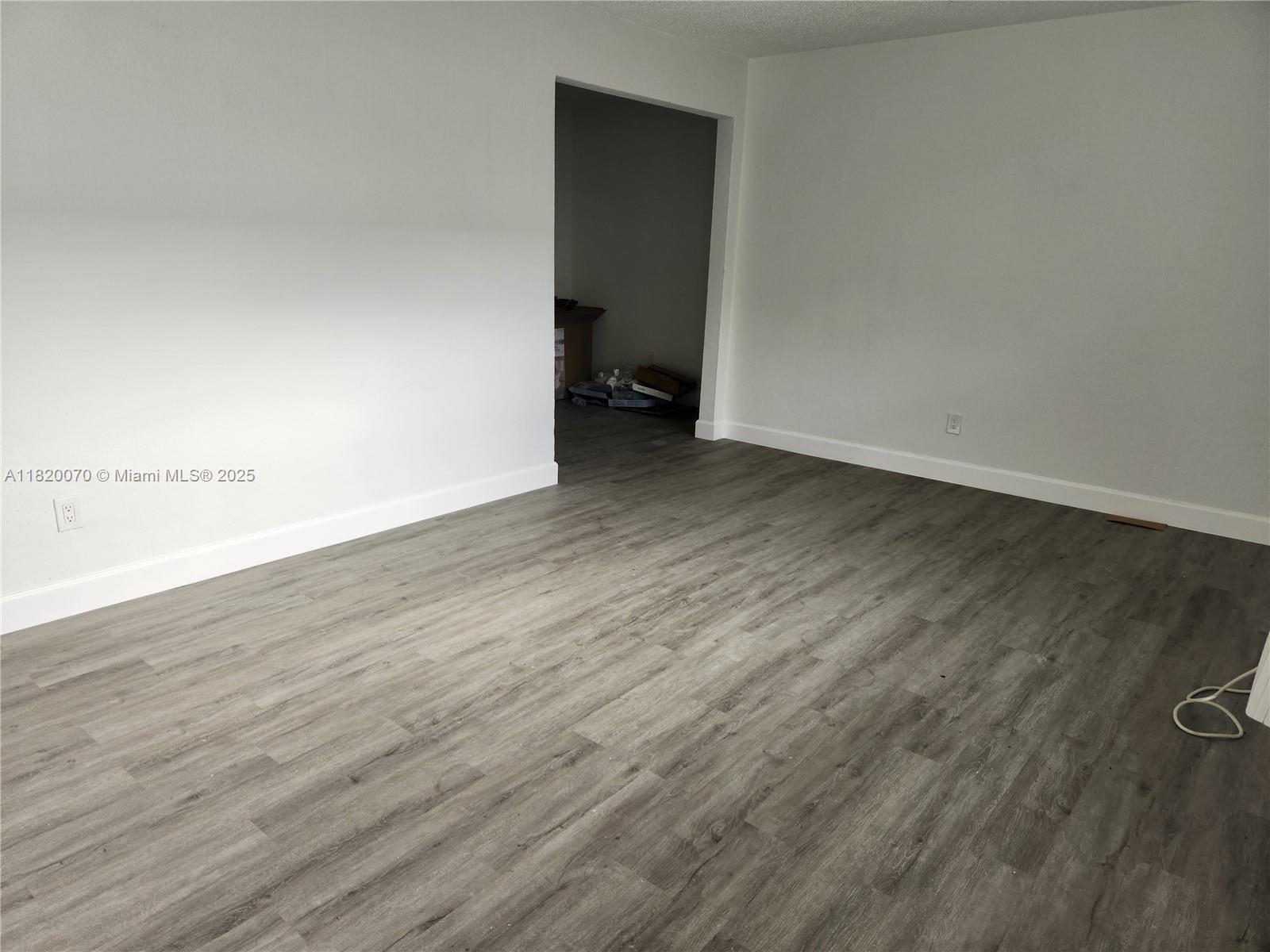 MARSEILLES DECO CONDO - Residential