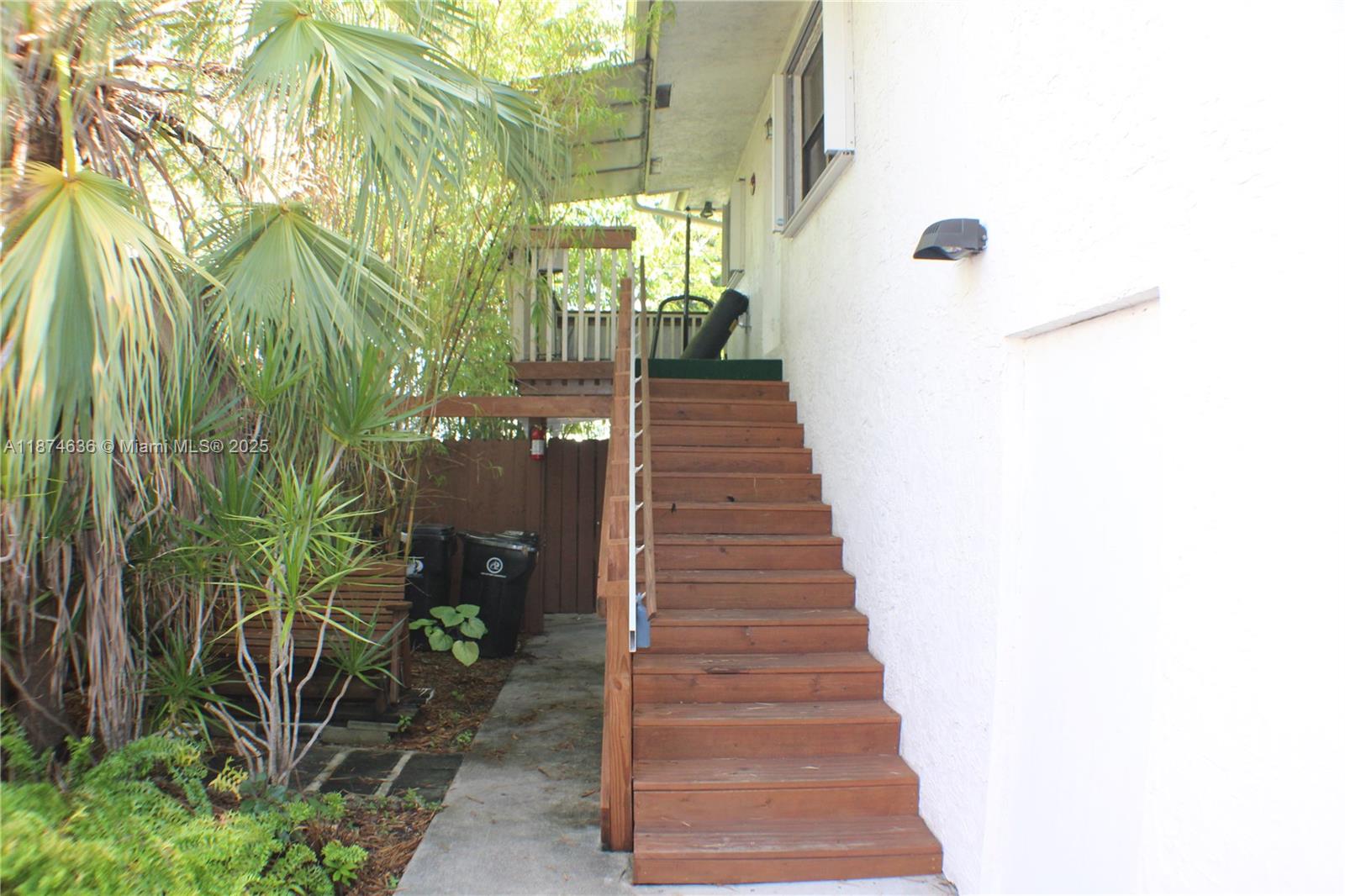 1411 SW 24th Ct