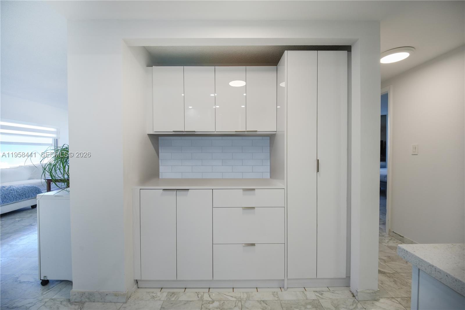 THE HEMISPHERES CONDO - Residential