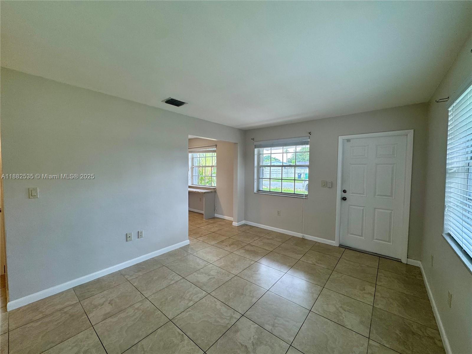 WINONA PARK 1ST ADDN - Residential Lease