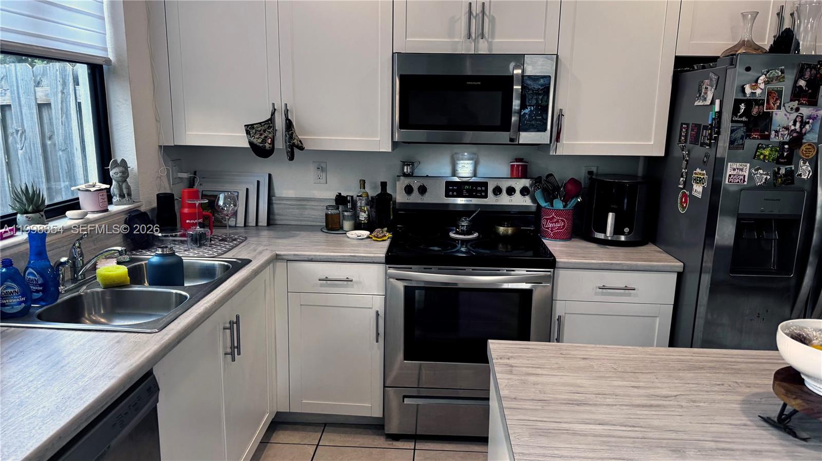 VIA VENTURA NEIGHBORHOOD - Residential