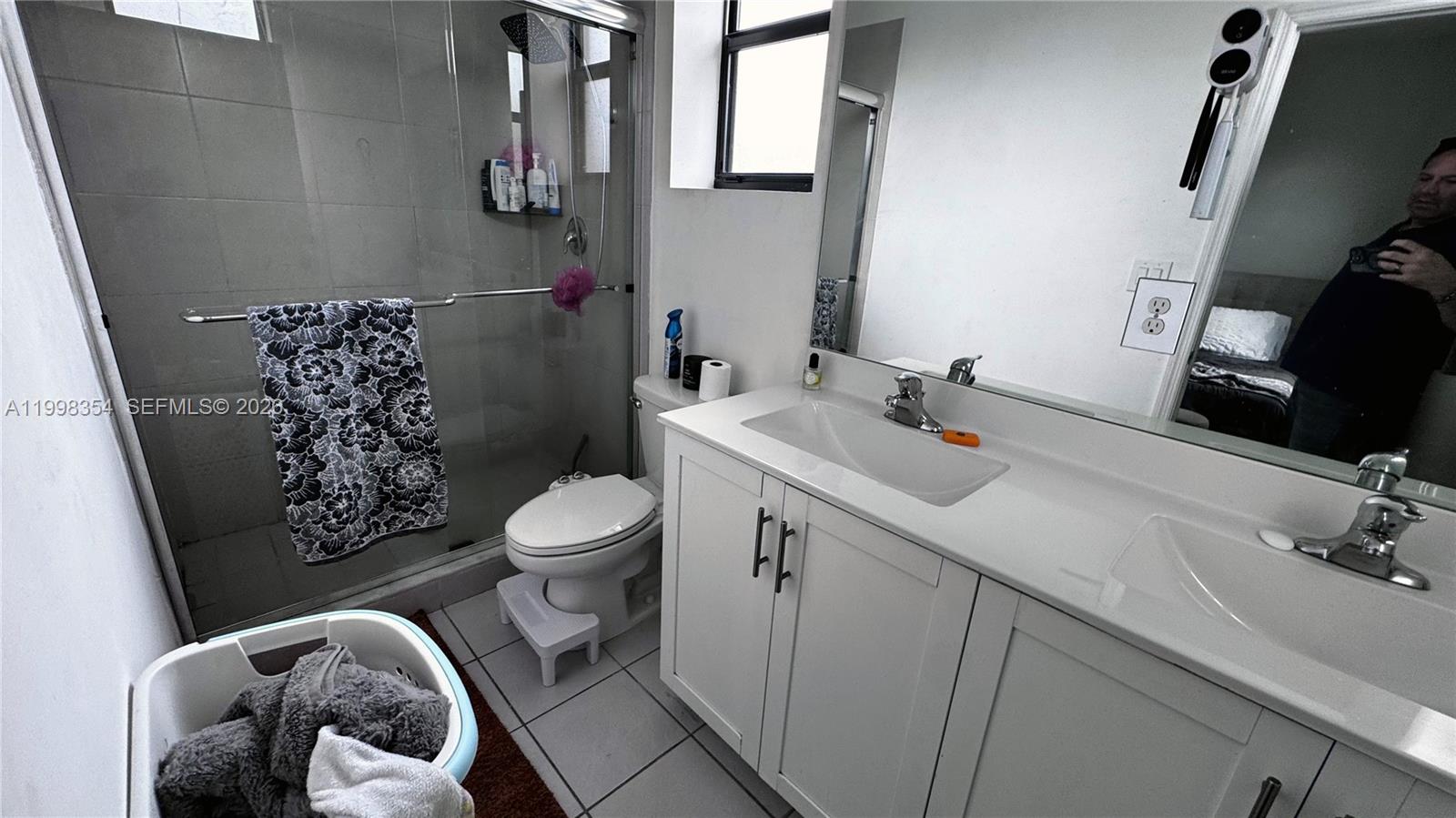 VIA VENTURA NEIGHBORHOOD - Residential