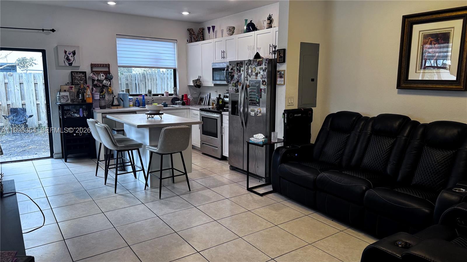 VIA VENTURA NEIGHBORHOOD - Residential