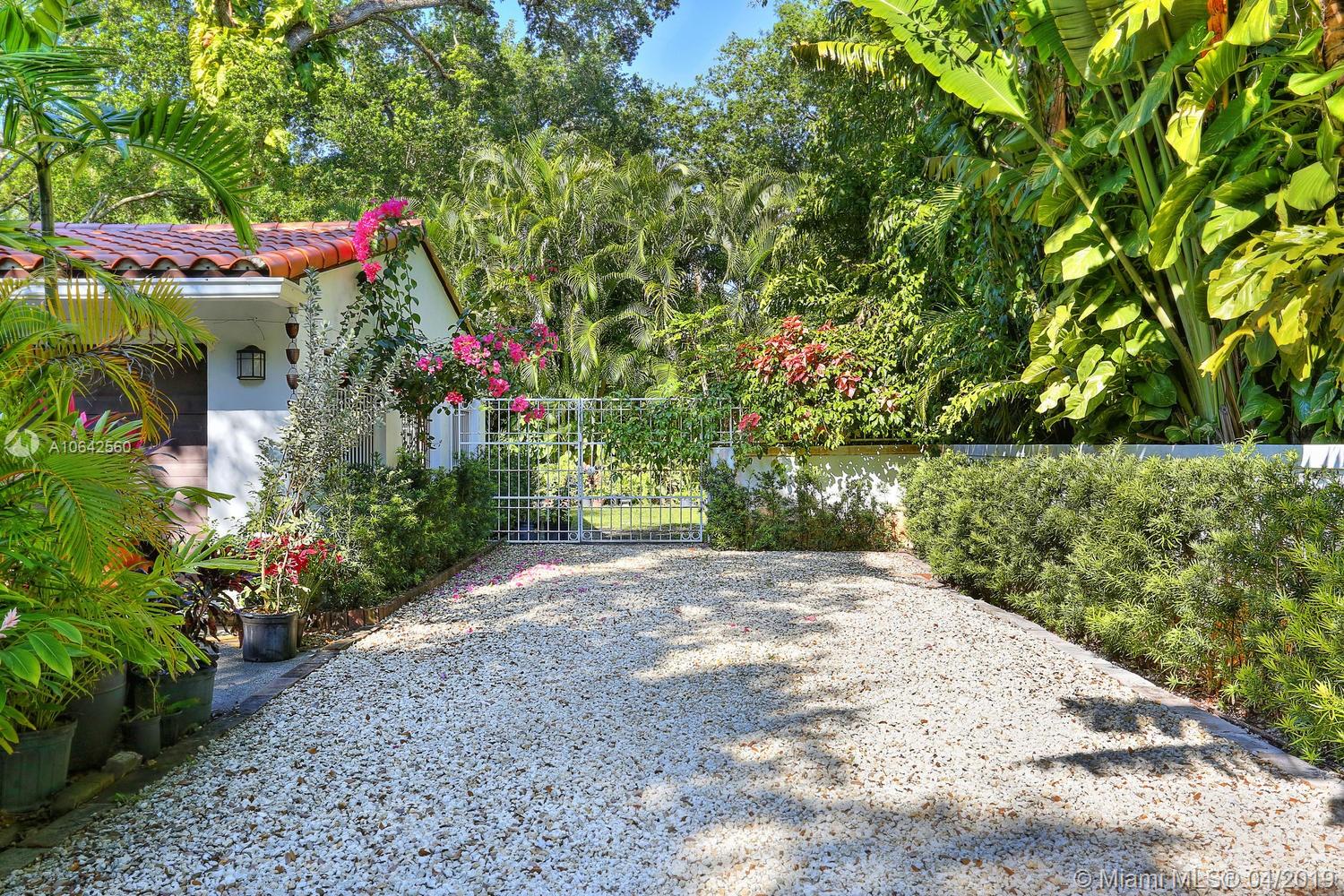 CORAL GABLES BISC BAY SEC - Residential