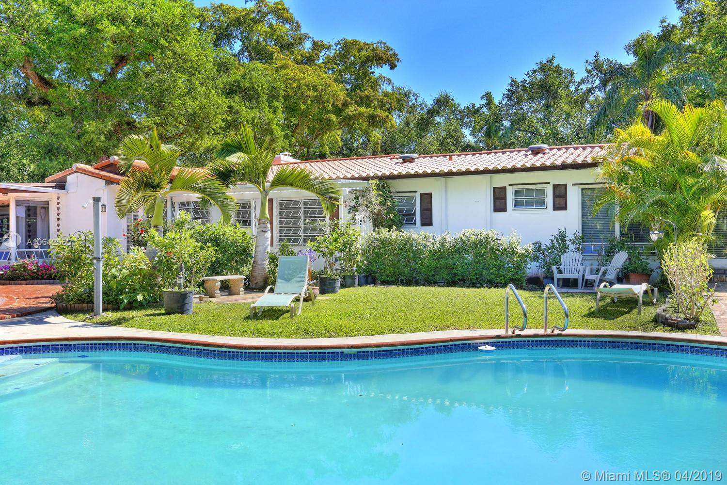 CORAL GABLES BISC BAY SEC - Residential