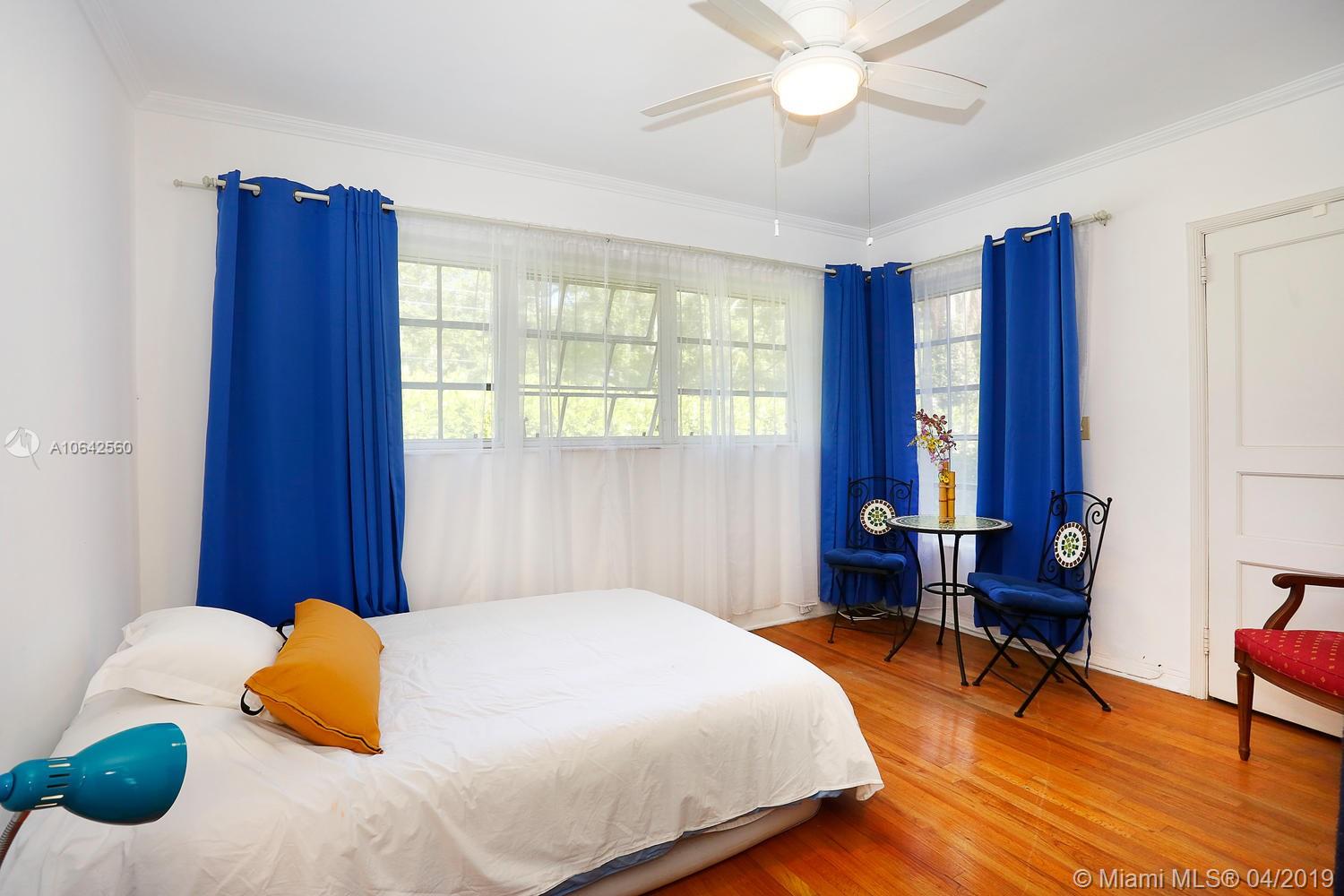 CORAL GABLES BISC BAY SEC - Residential