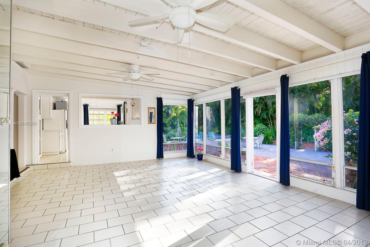 CORAL GABLES BISC BAY SEC - Residential