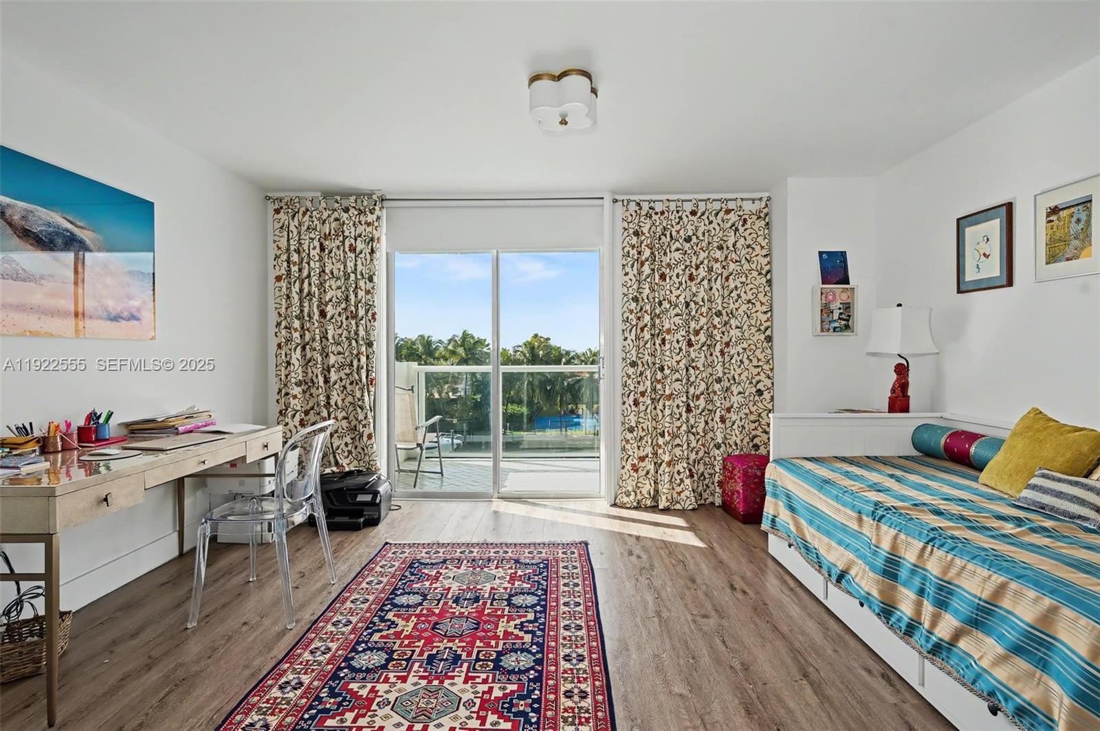 10000 PLAZA CONDO-NORTH T - Residential