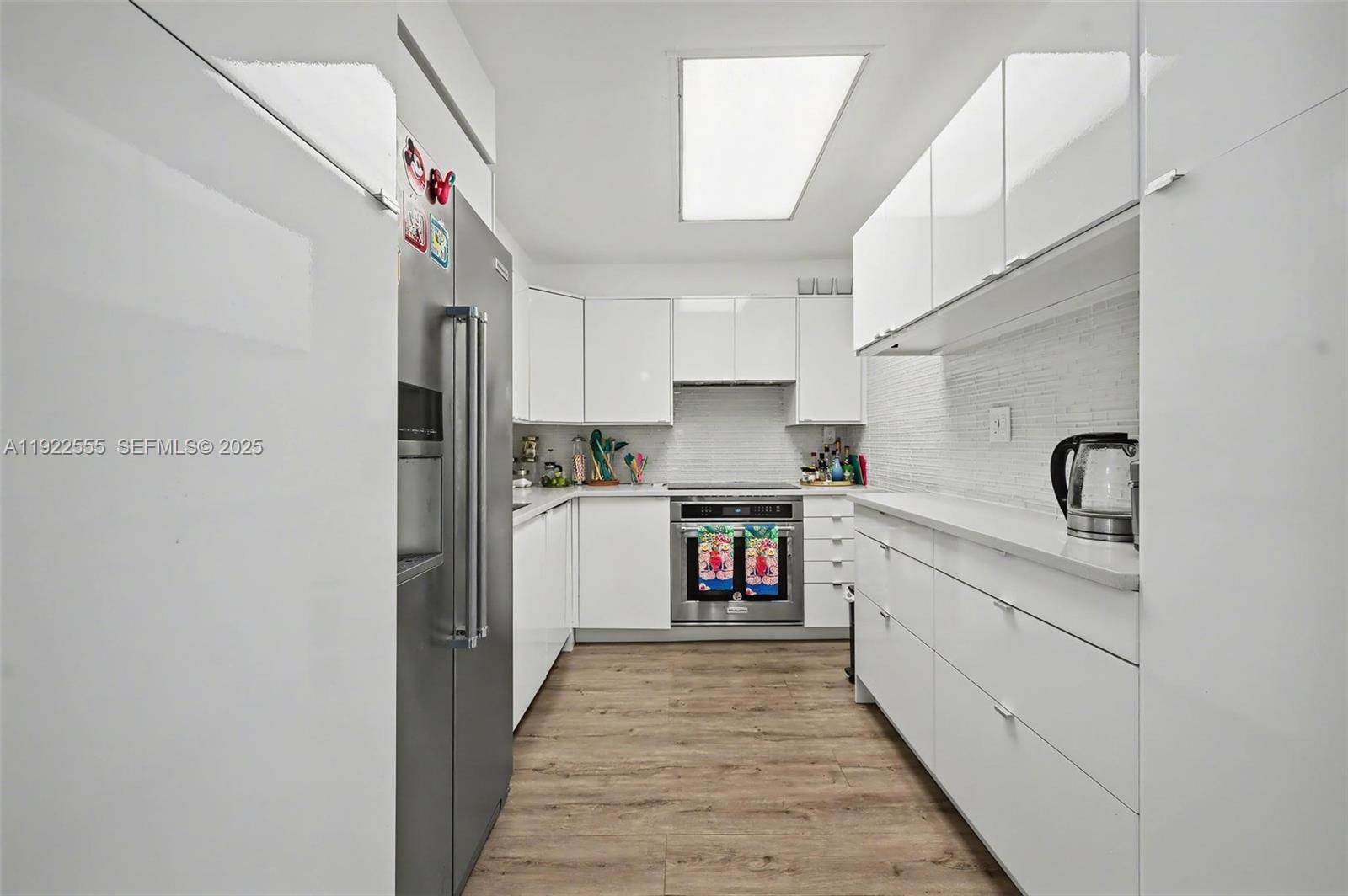 10000 PLAZA CONDO-NORTH T - Residential