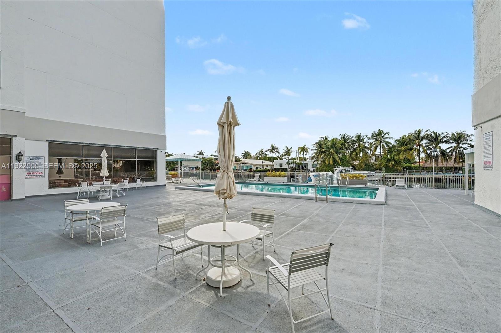 10000 PLAZA CONDO-NORTH T - Residential