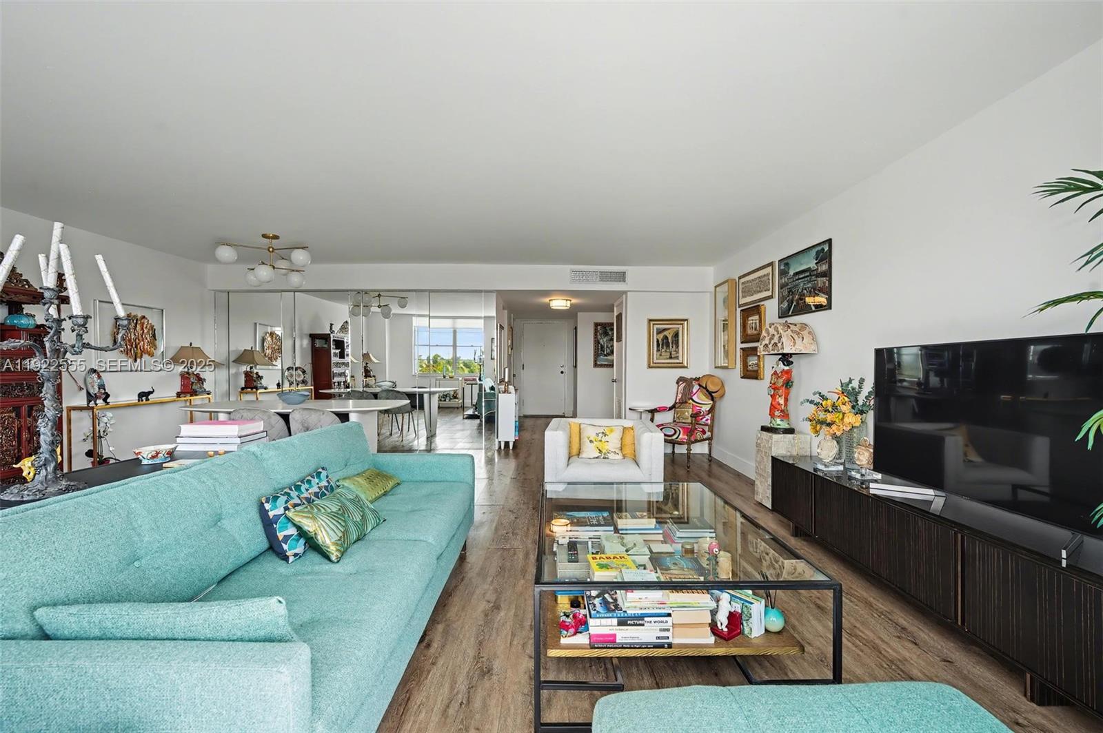 10000 PLAZA CONDO-NORTH T - Residential