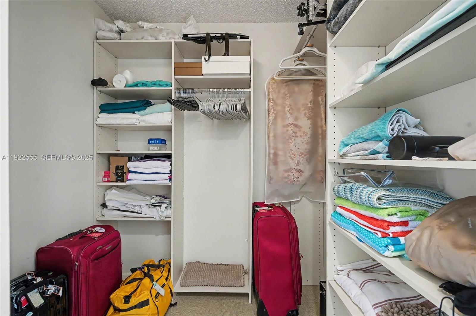 10000 PLAZA CONDO-NORTH T - Residential