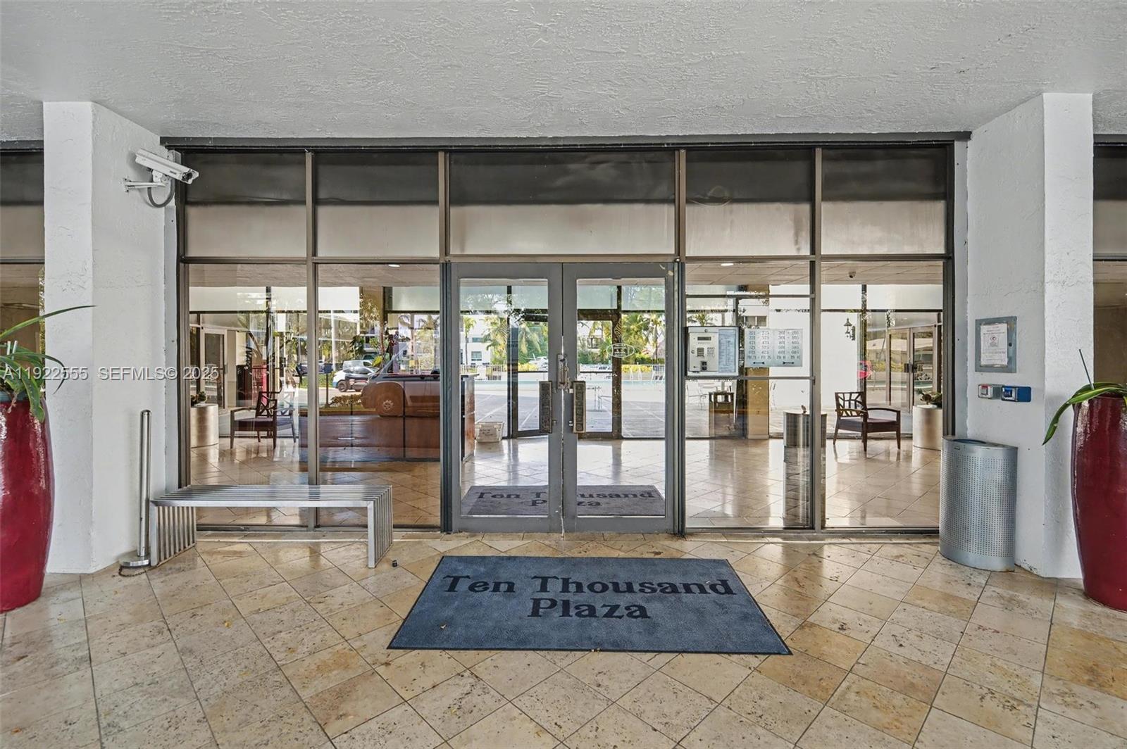 10000 PLAZA CONDO-NORTH T - Residential