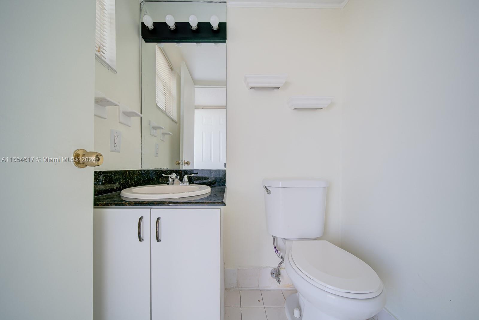 ISLAND SHORES CONDO - Residential