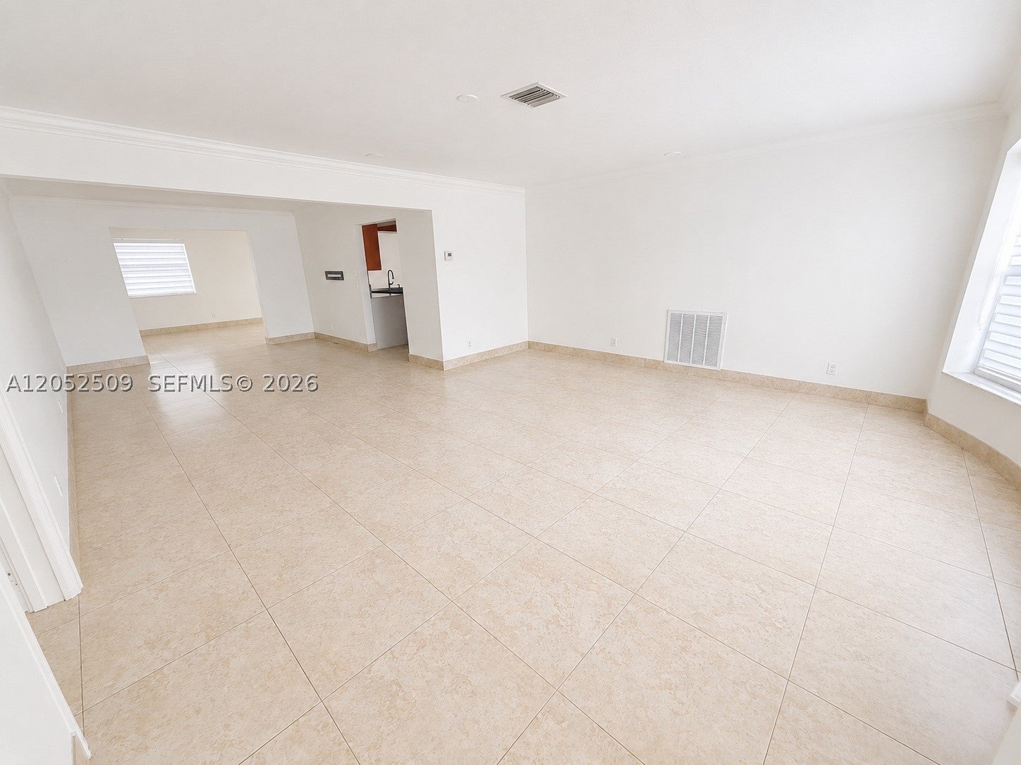 3710 N 54th Ave