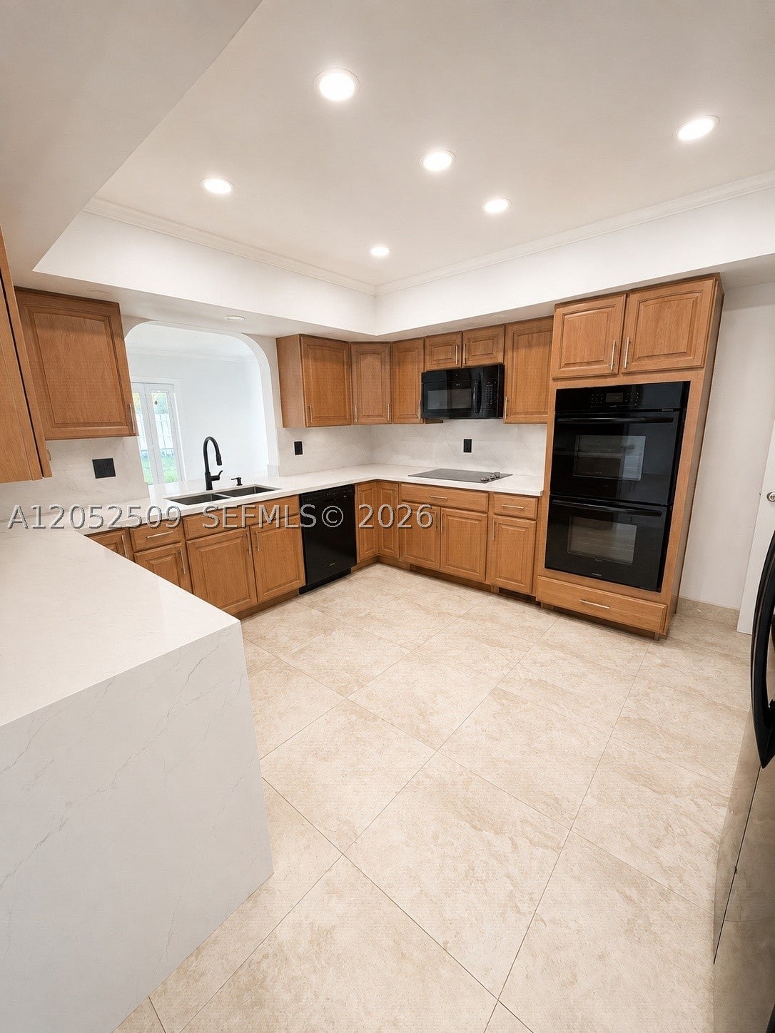 3710 N 54th Ave