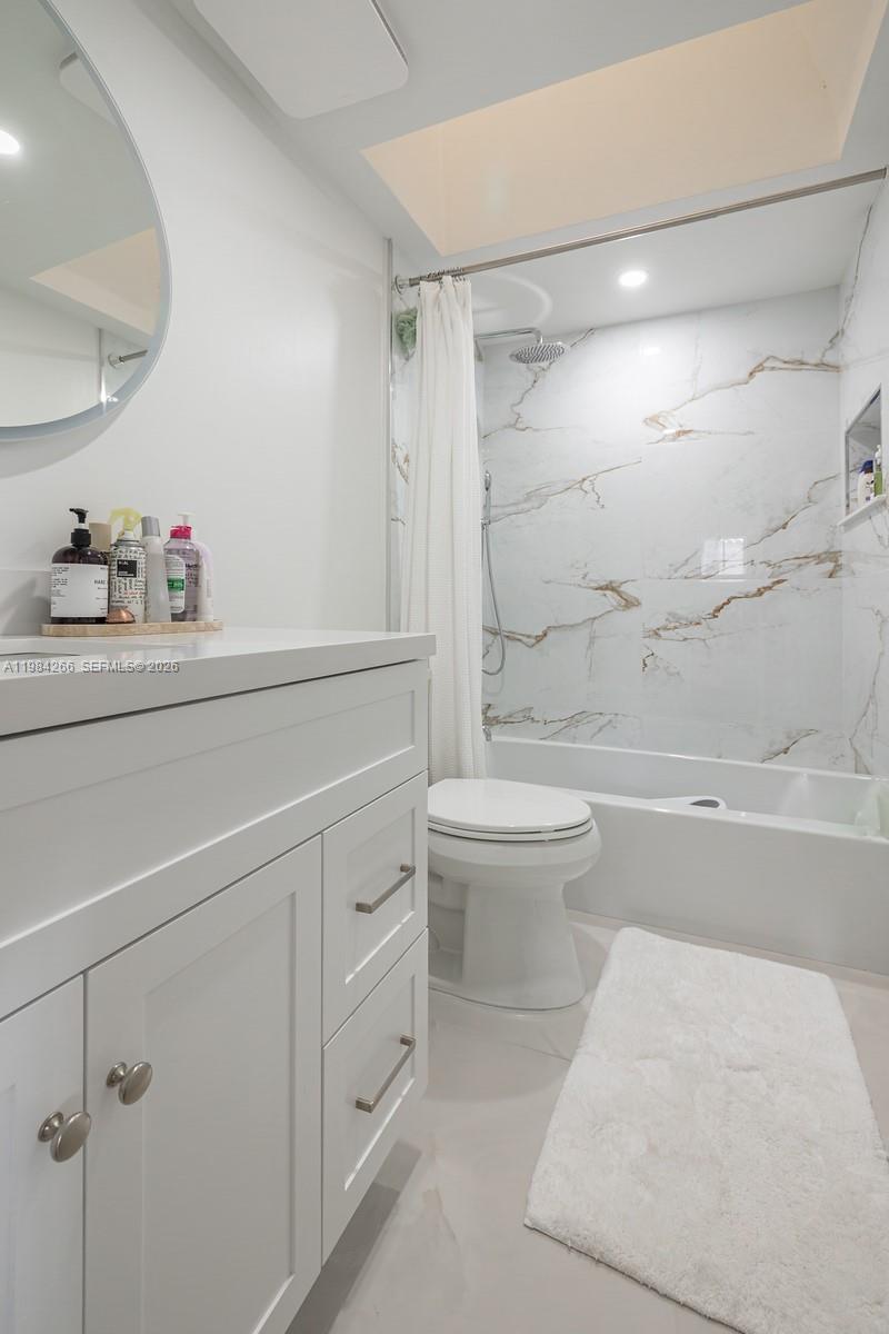 GABLES COURT TOWNHOMES CO - Residential