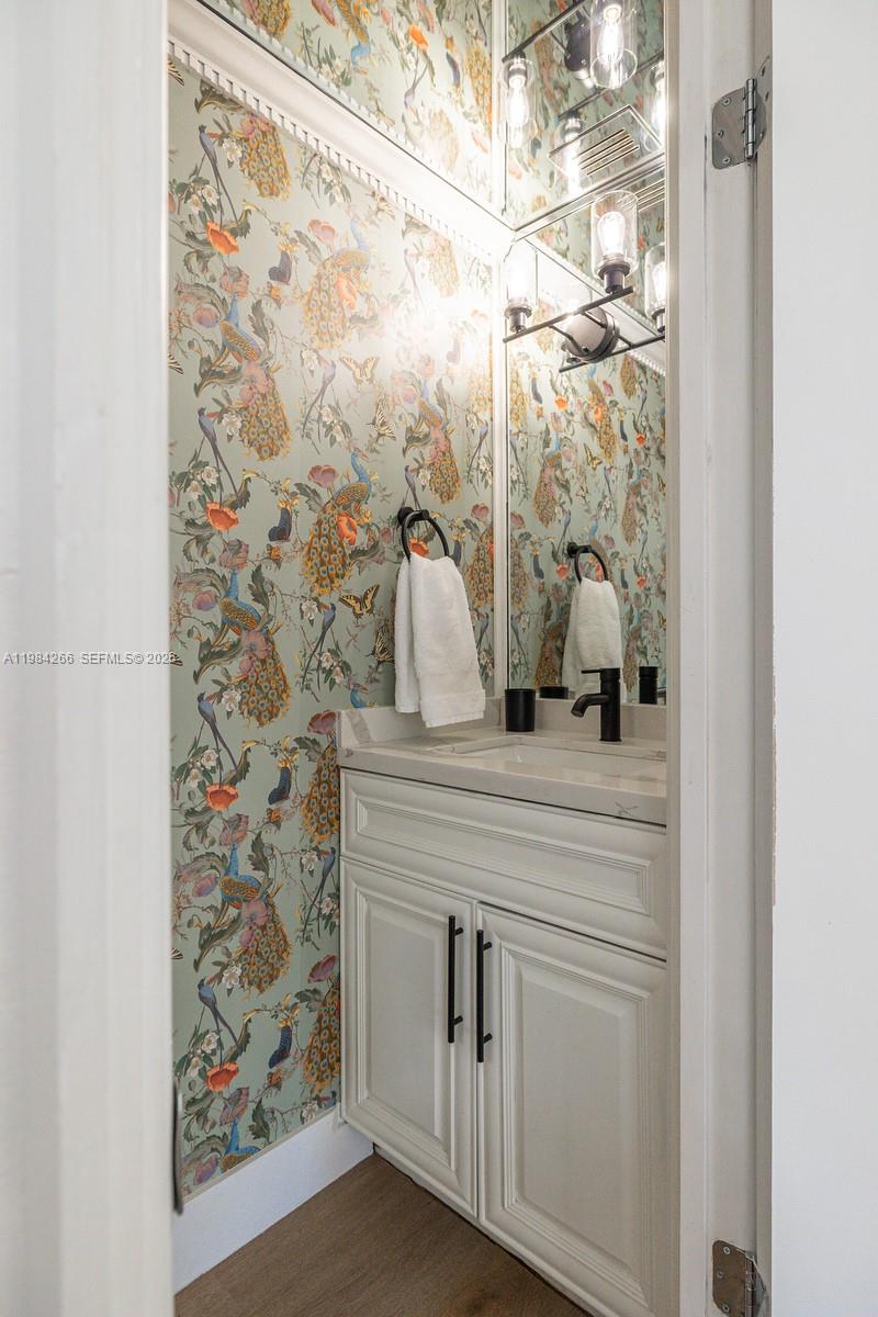 GABLES COURT TOWNHOMES CO - Residential