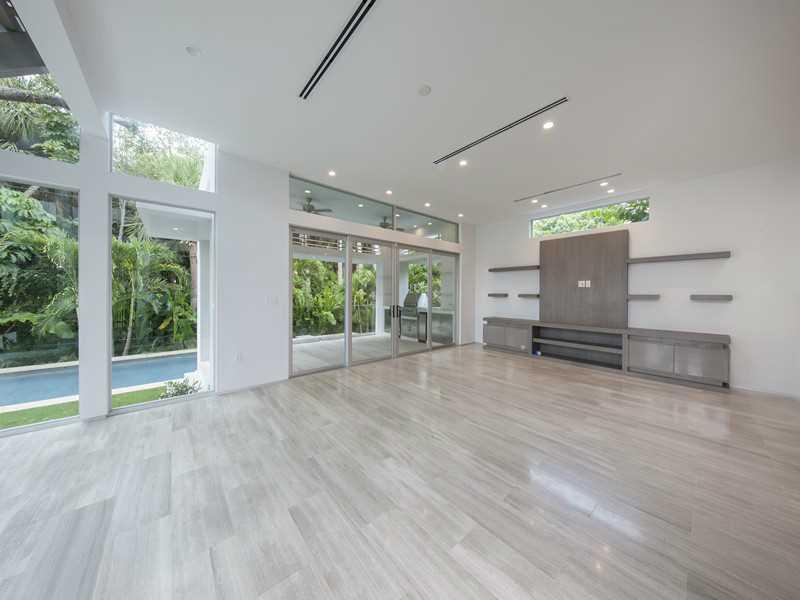 BISCAYNE KEY ESTS - Residential