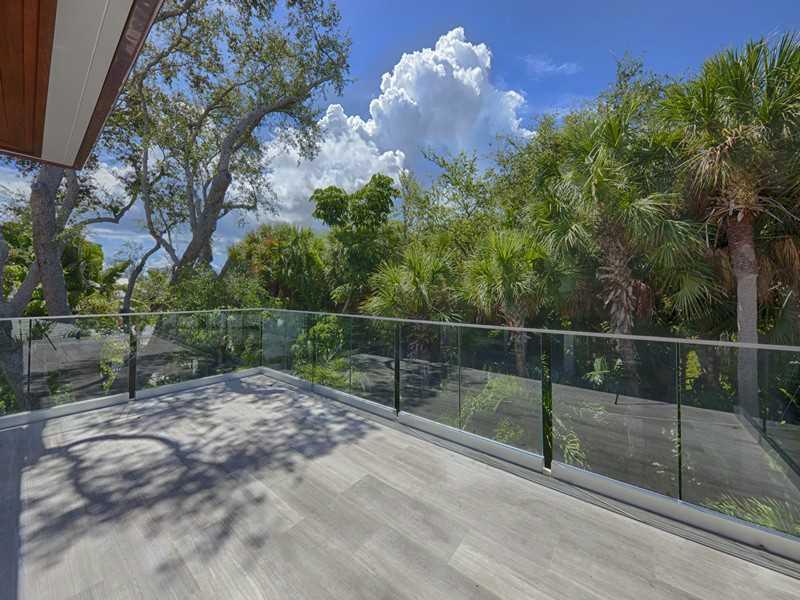 BISCAYNE KEY ESTS - Residential