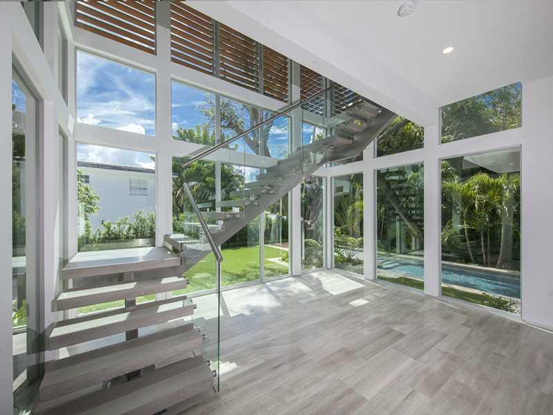 BISCAYNE KEY ESTS - Residential