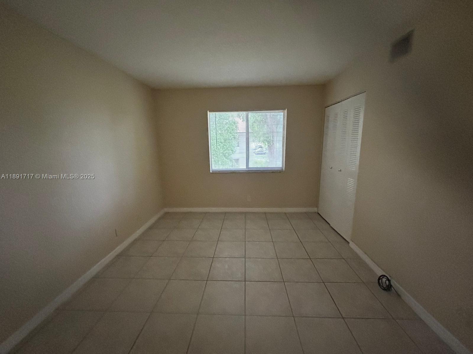GARDENS NORTH SIX CONDO - Residential Lease