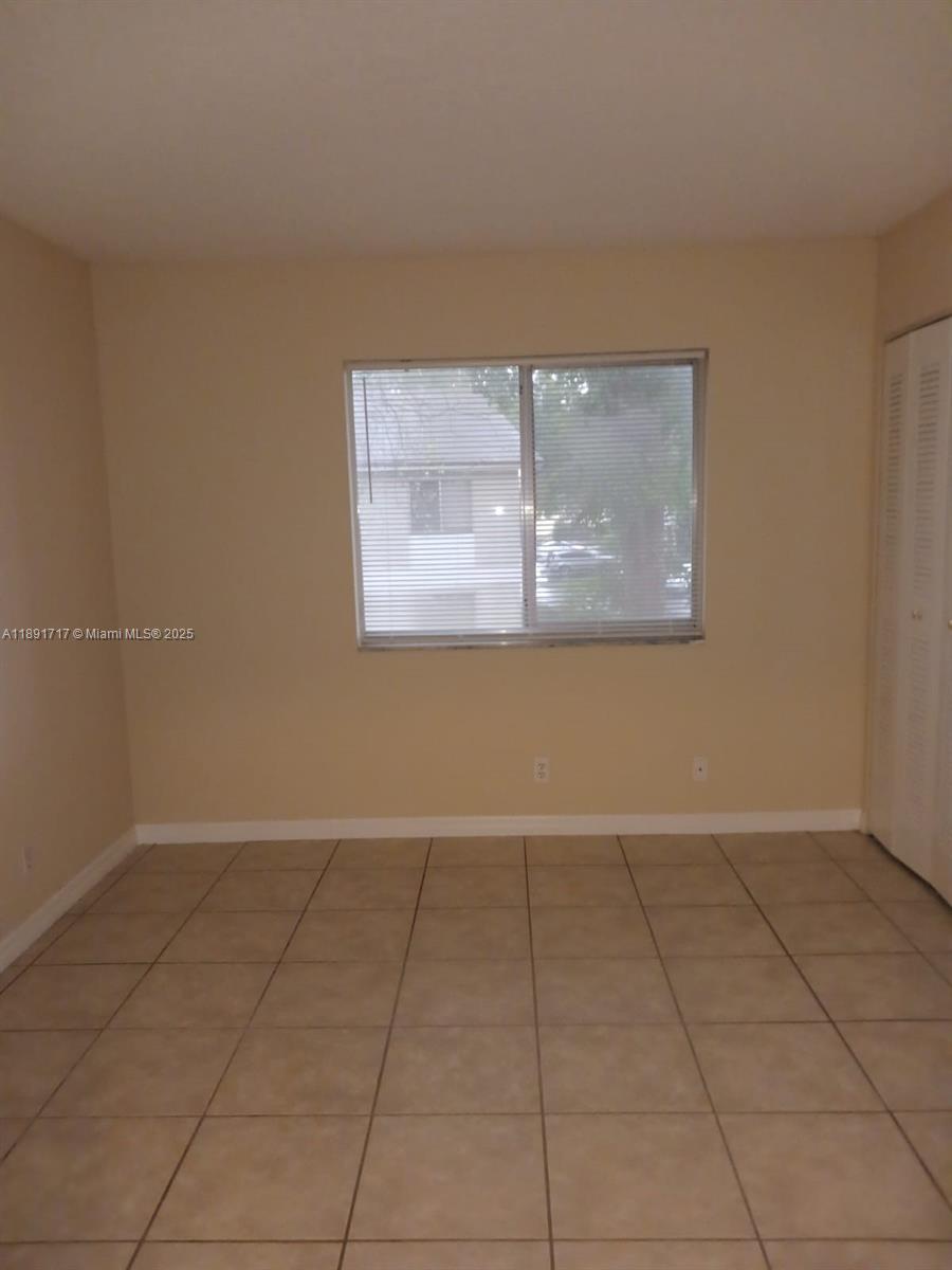 GARDENS NORTH SIX CONDO - Residential Lease