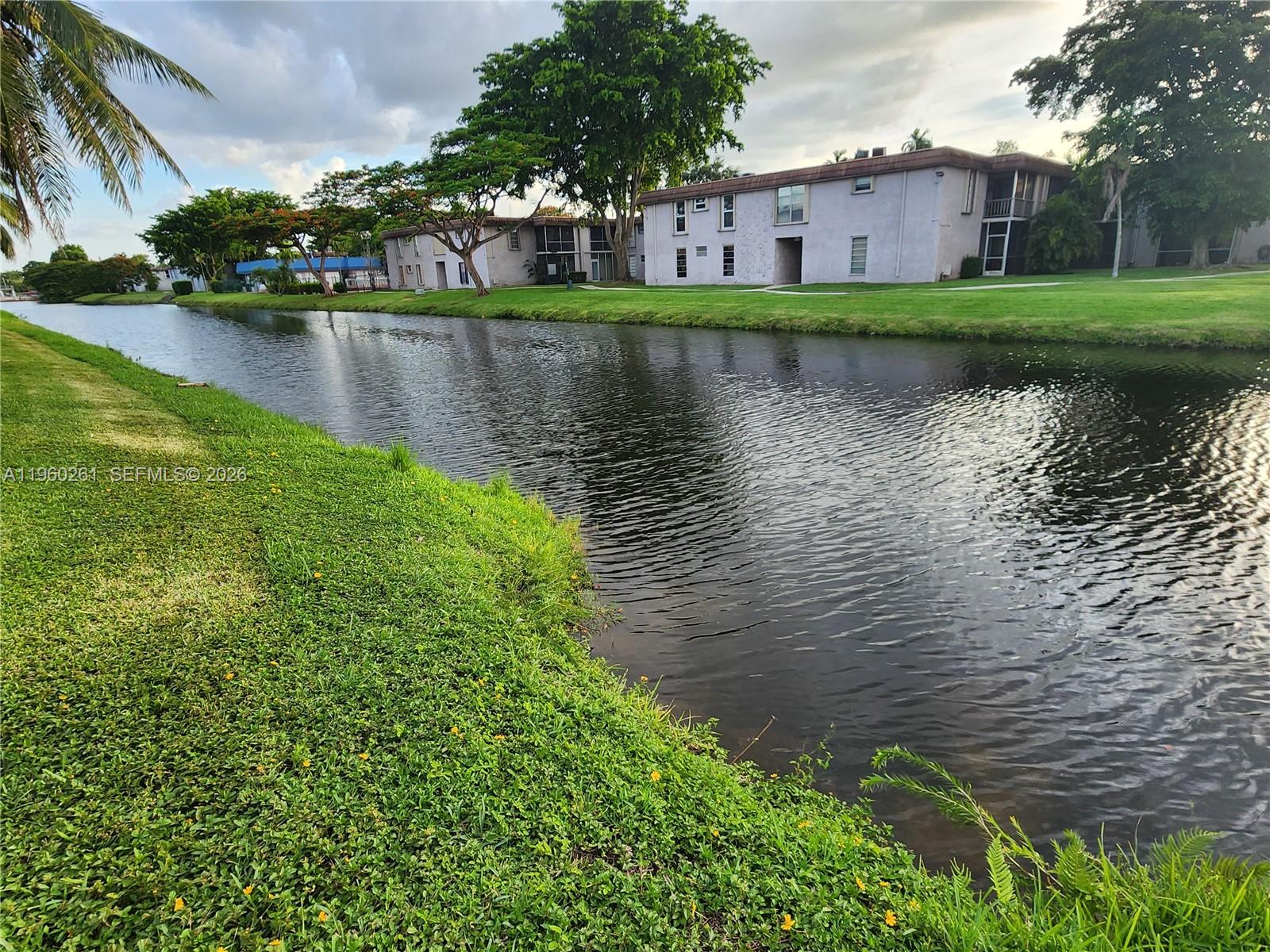 SUNSET PARK TOWN HOUSES - Residential