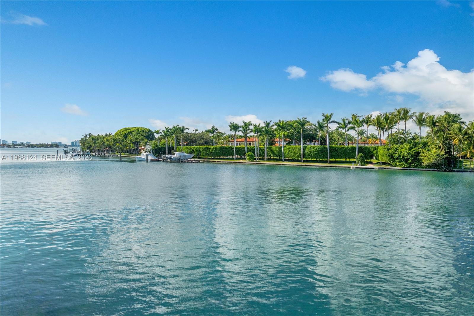 ALTOS DEL MAR NO 4 - Residential