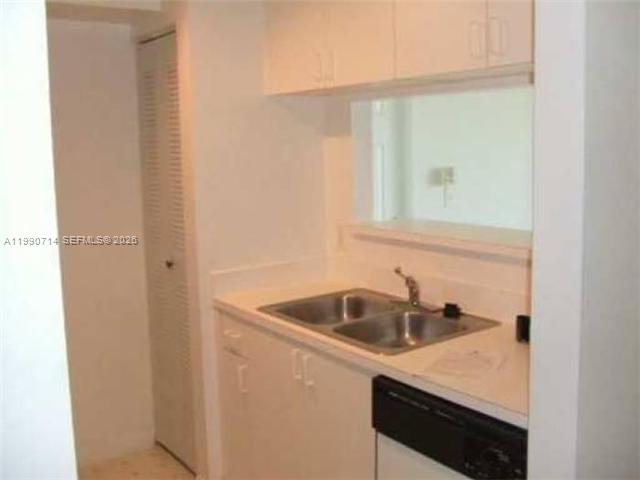 12154 Saint Andrews Pl 208