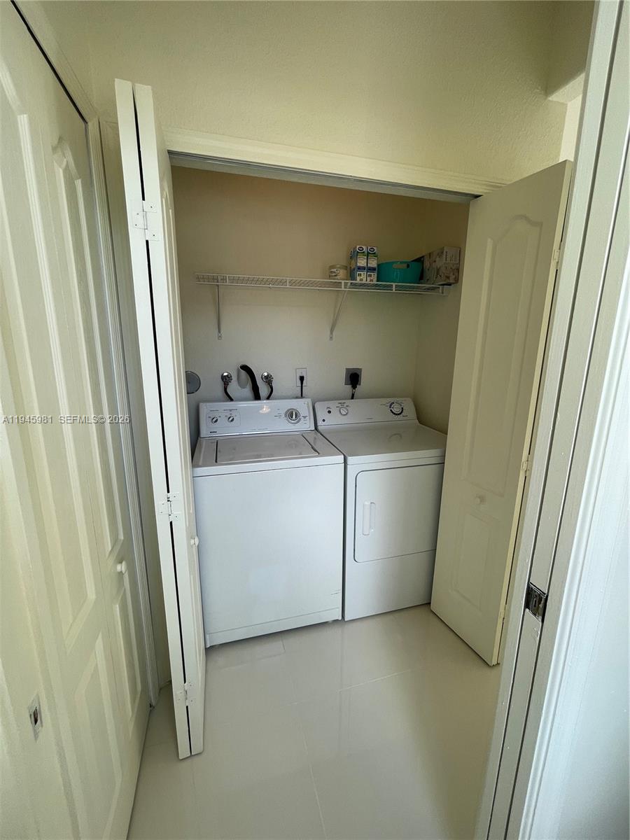 SHOMA VILLAS II AT COUNTR - Residential