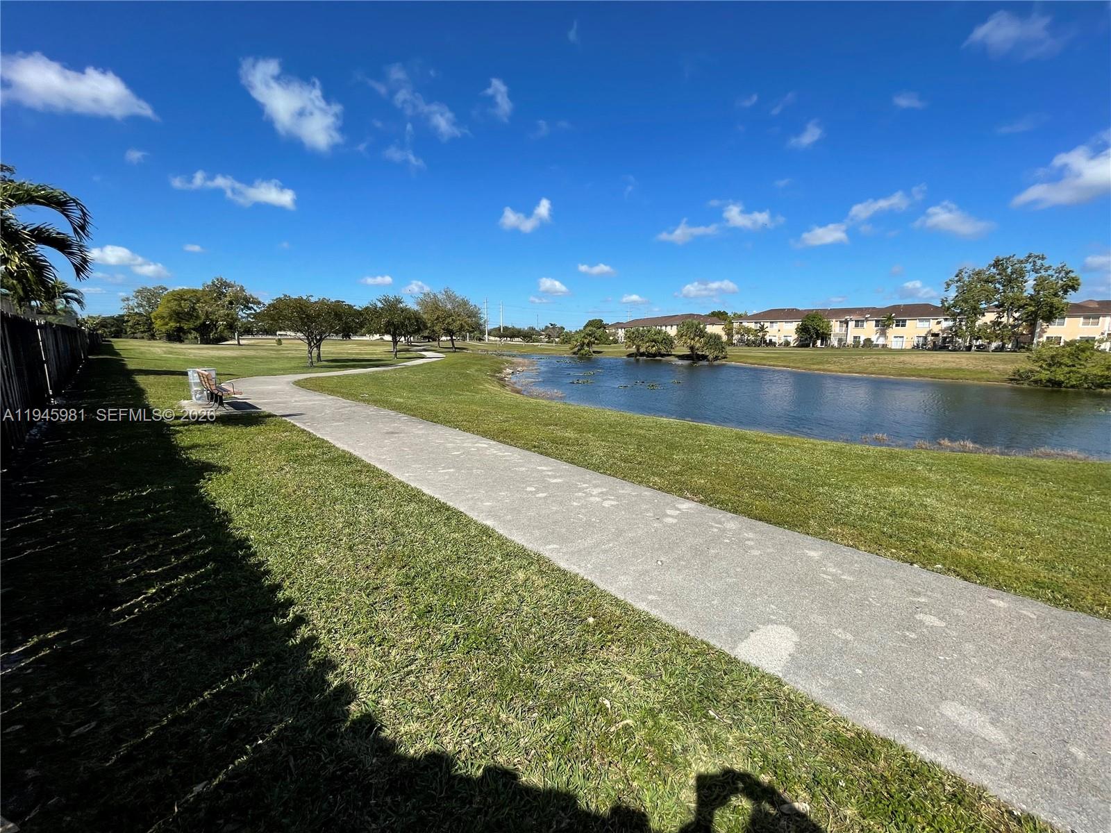 SHOMA VILLAS II AT COUNTR - Residential