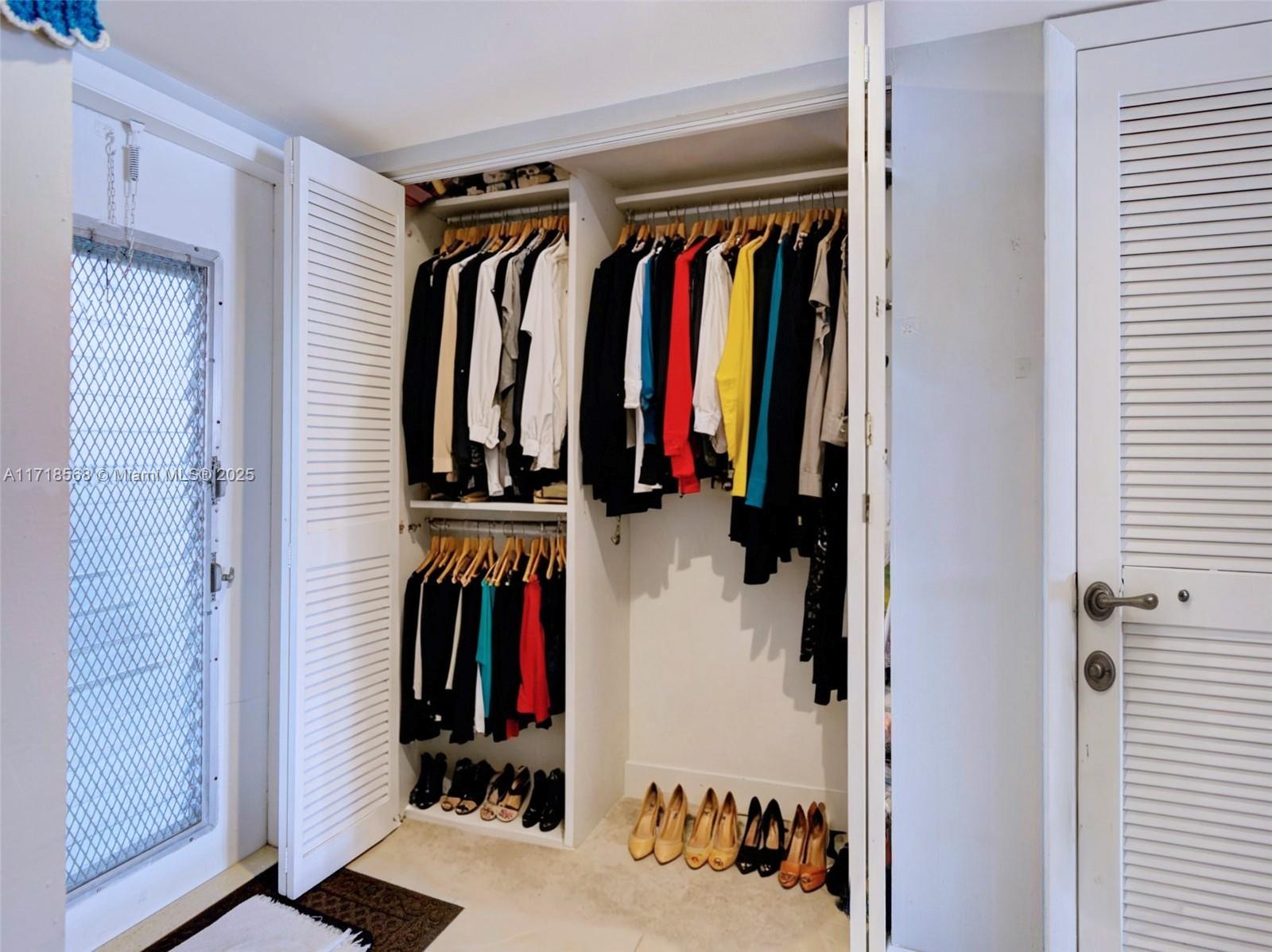 Sunrise Lakes - Residential