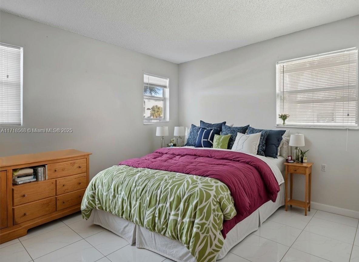 Sunrise Lakes - Residential