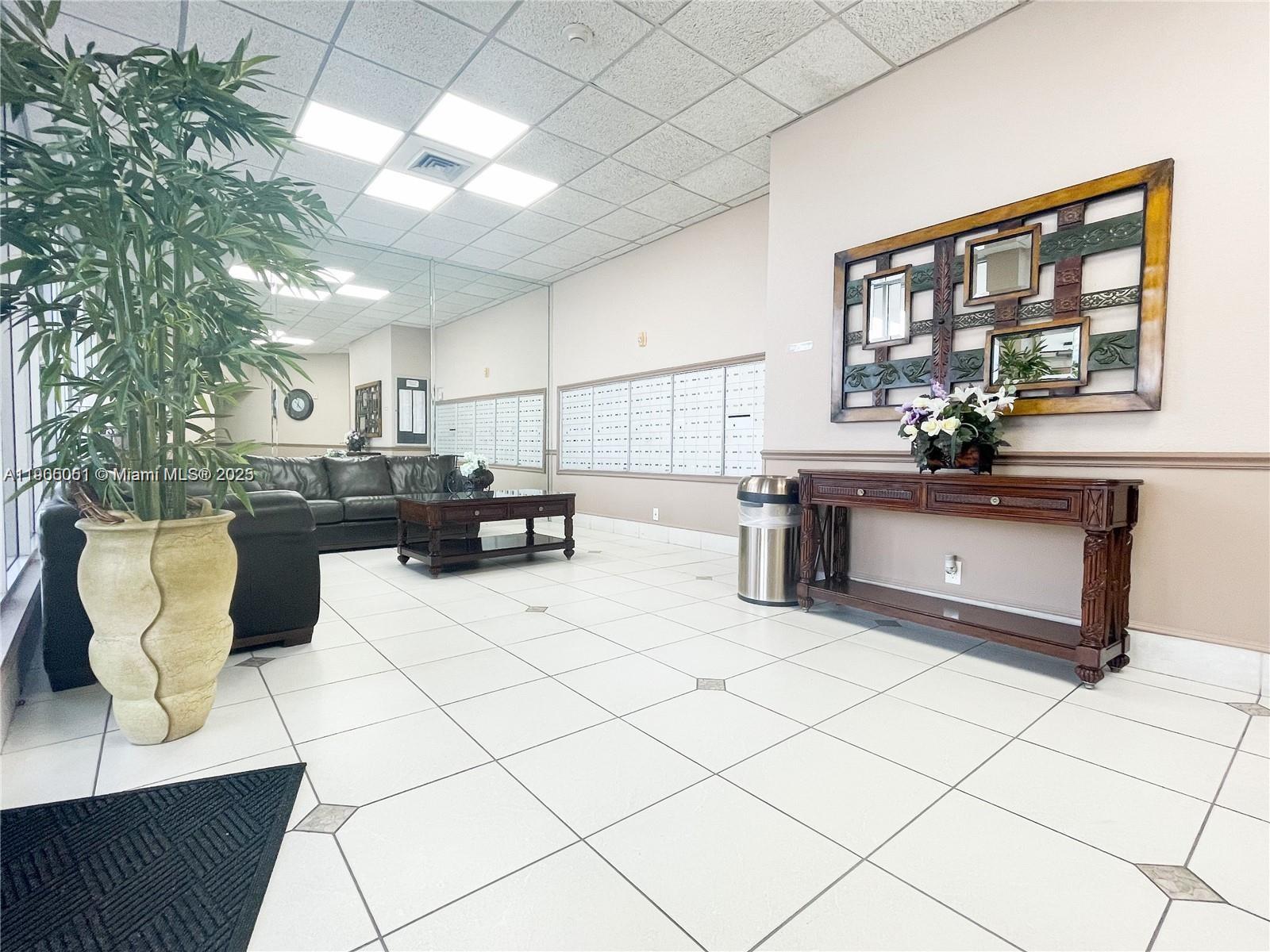 IMPERIAL TOWERS CONDO - Residential Lease