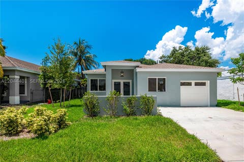 Photo of 731 SW 6th St, Dania Beach, FL 33004 (MLS # A12044401)