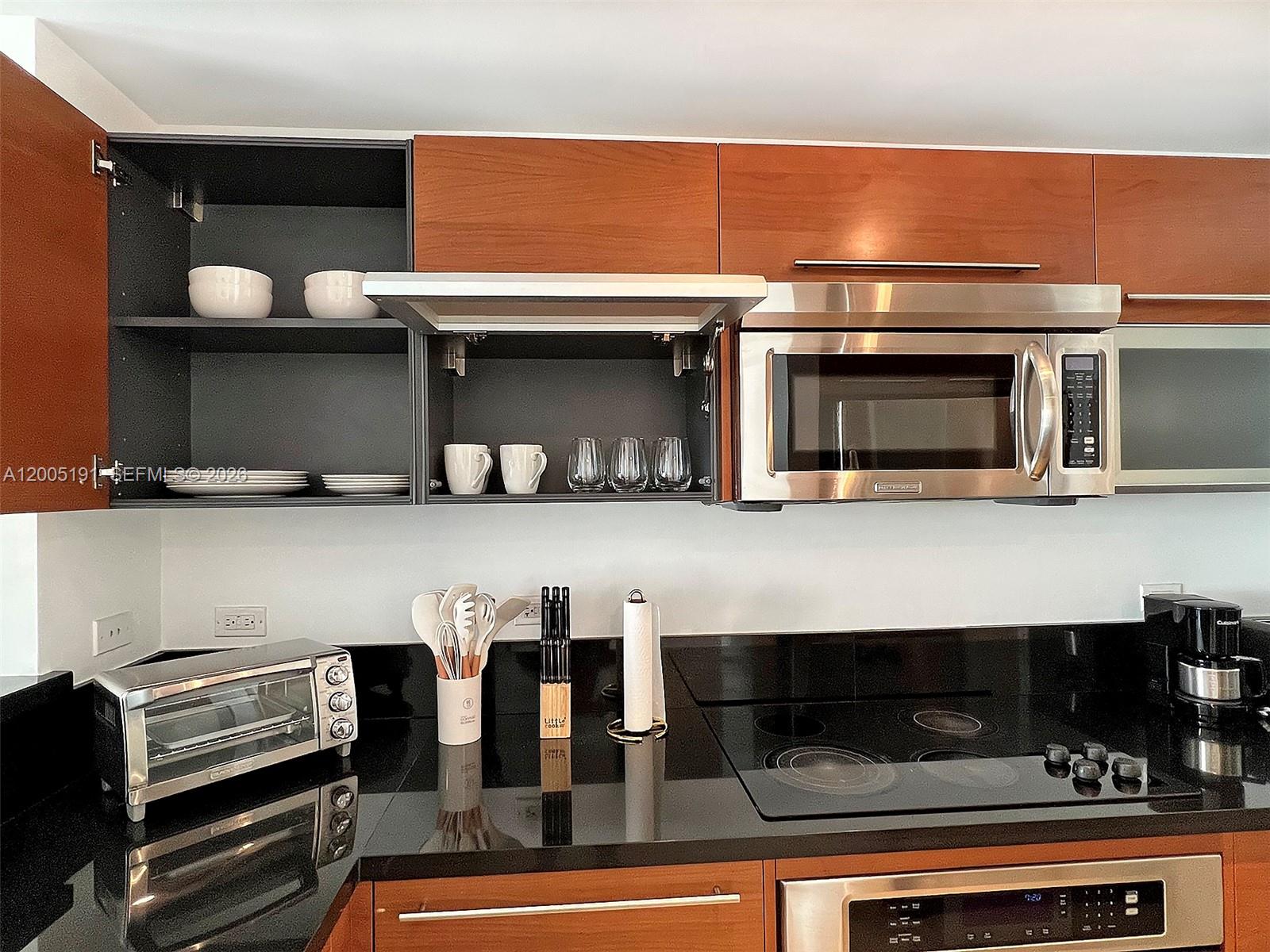 VIZCAYNE NORTH CONDO - Residential Lease