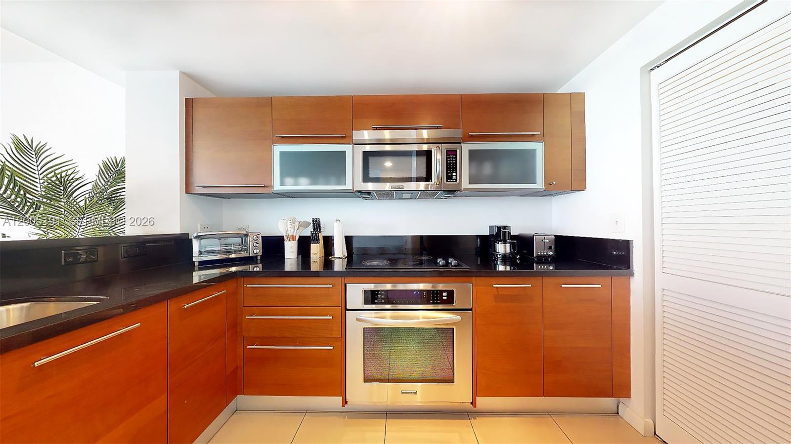 VIZCAYNE NORTH CONDO - Residential Lease